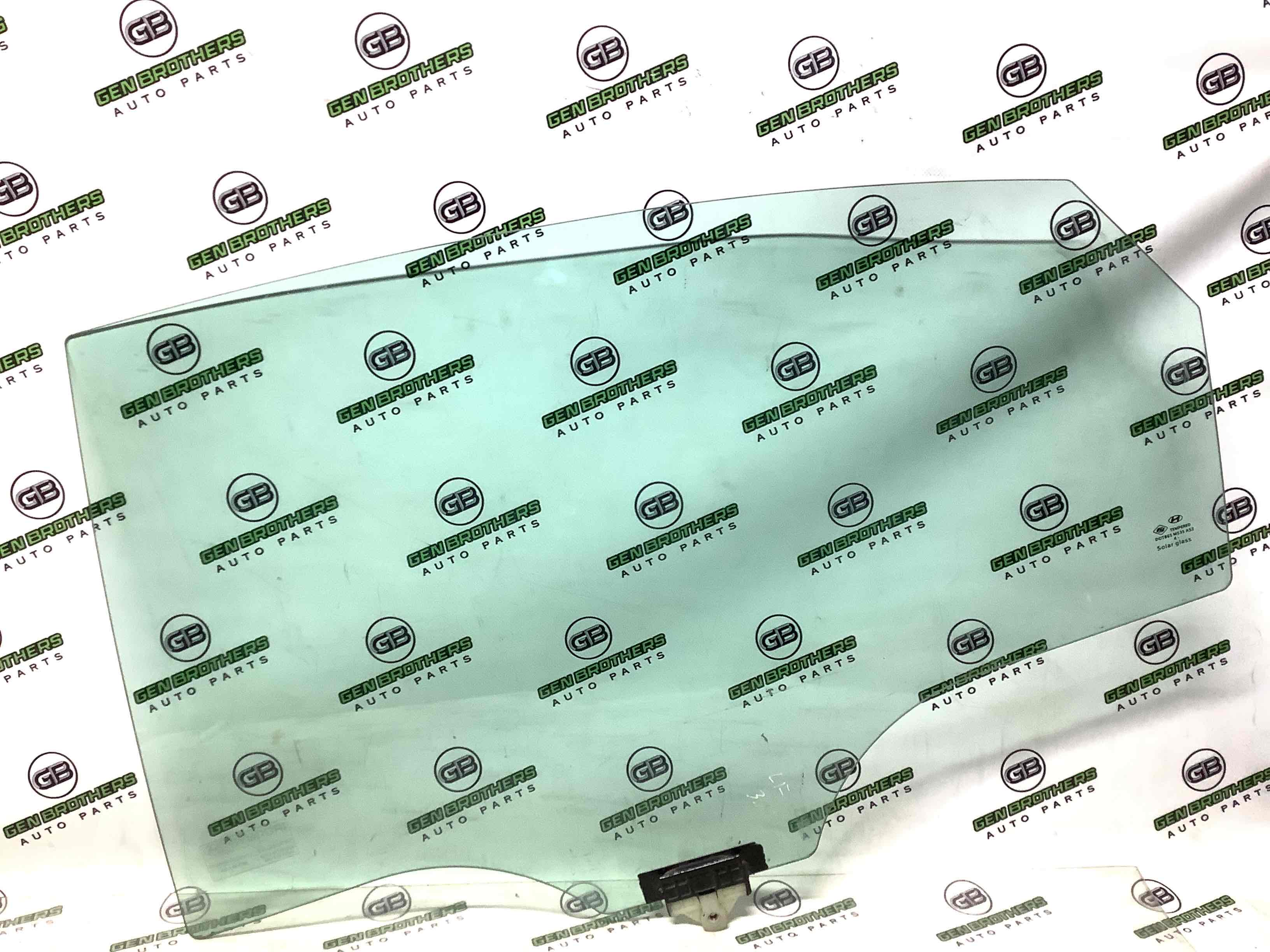 Скло заднє ліве