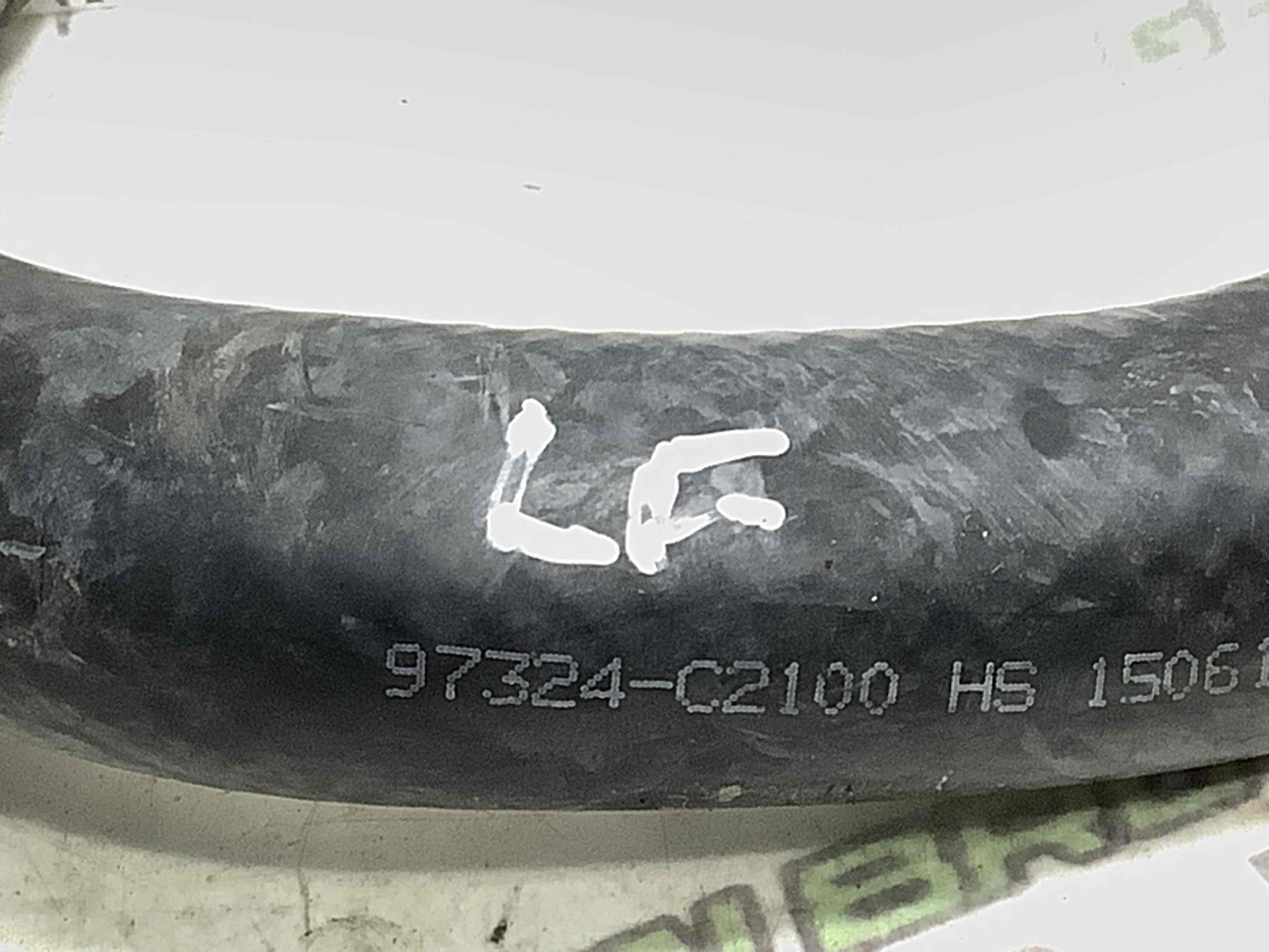 Патрубок трубопровід, шланг