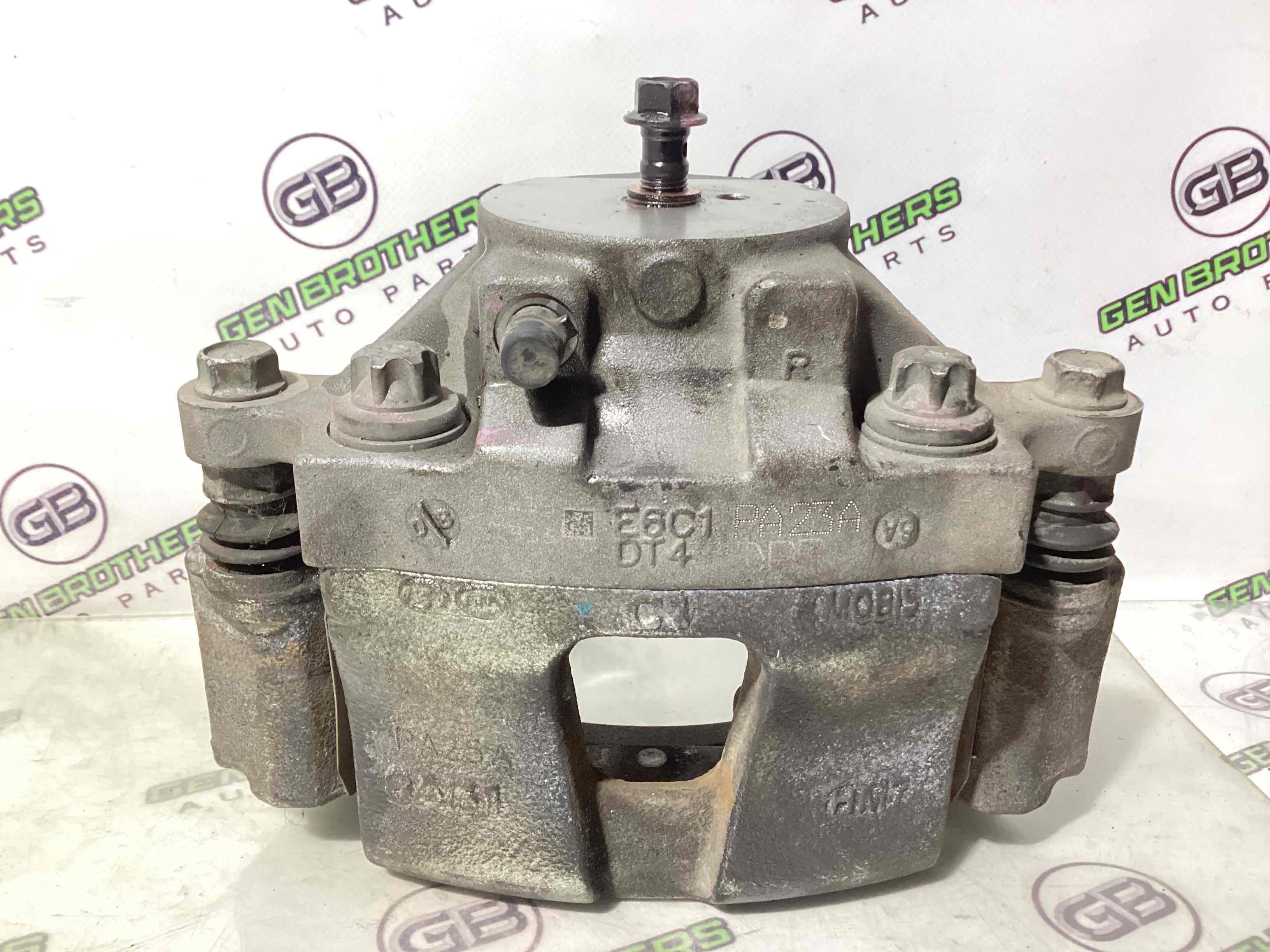 Супорт передній правий