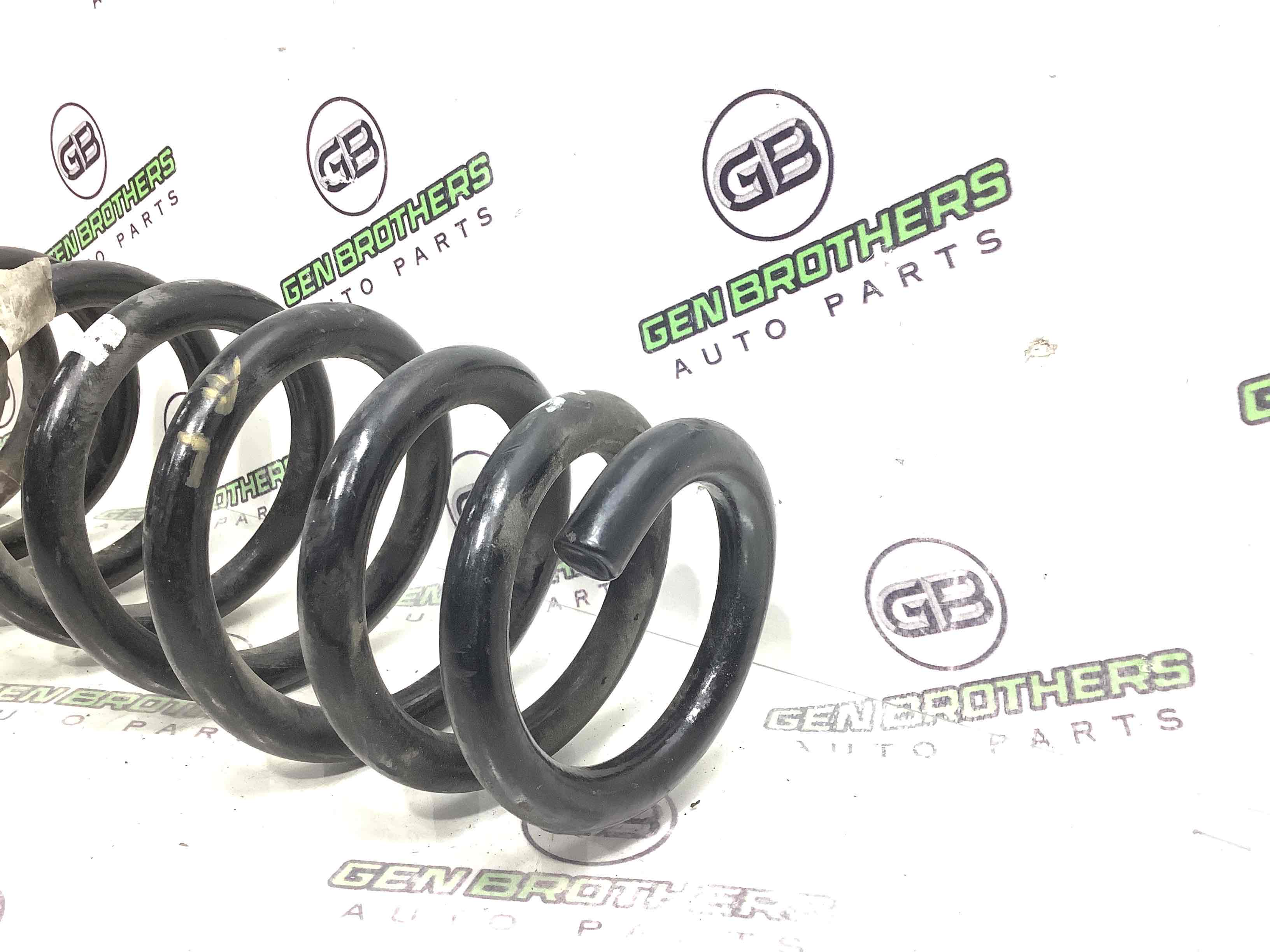 Пружина задня