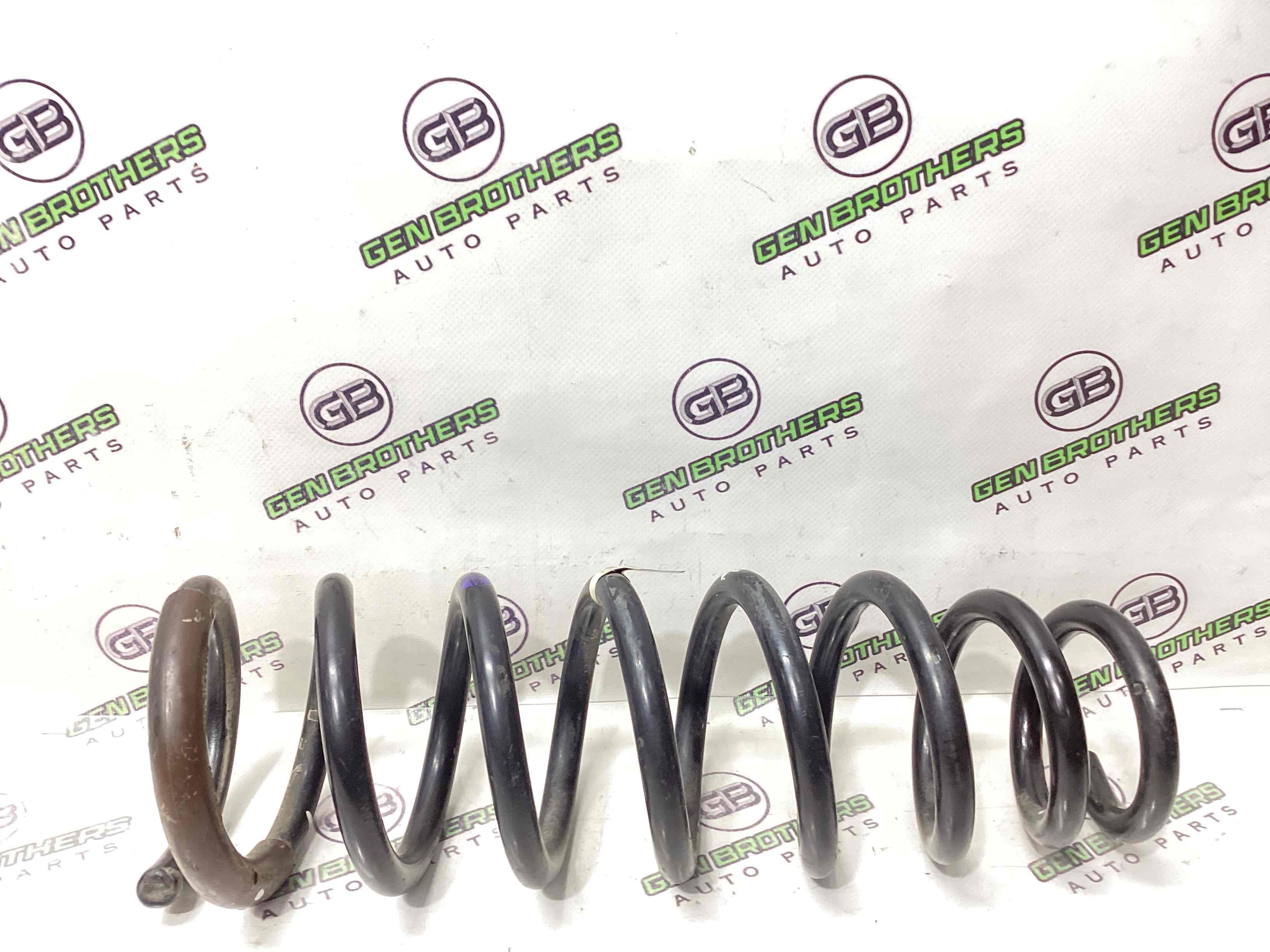 Пружина задня