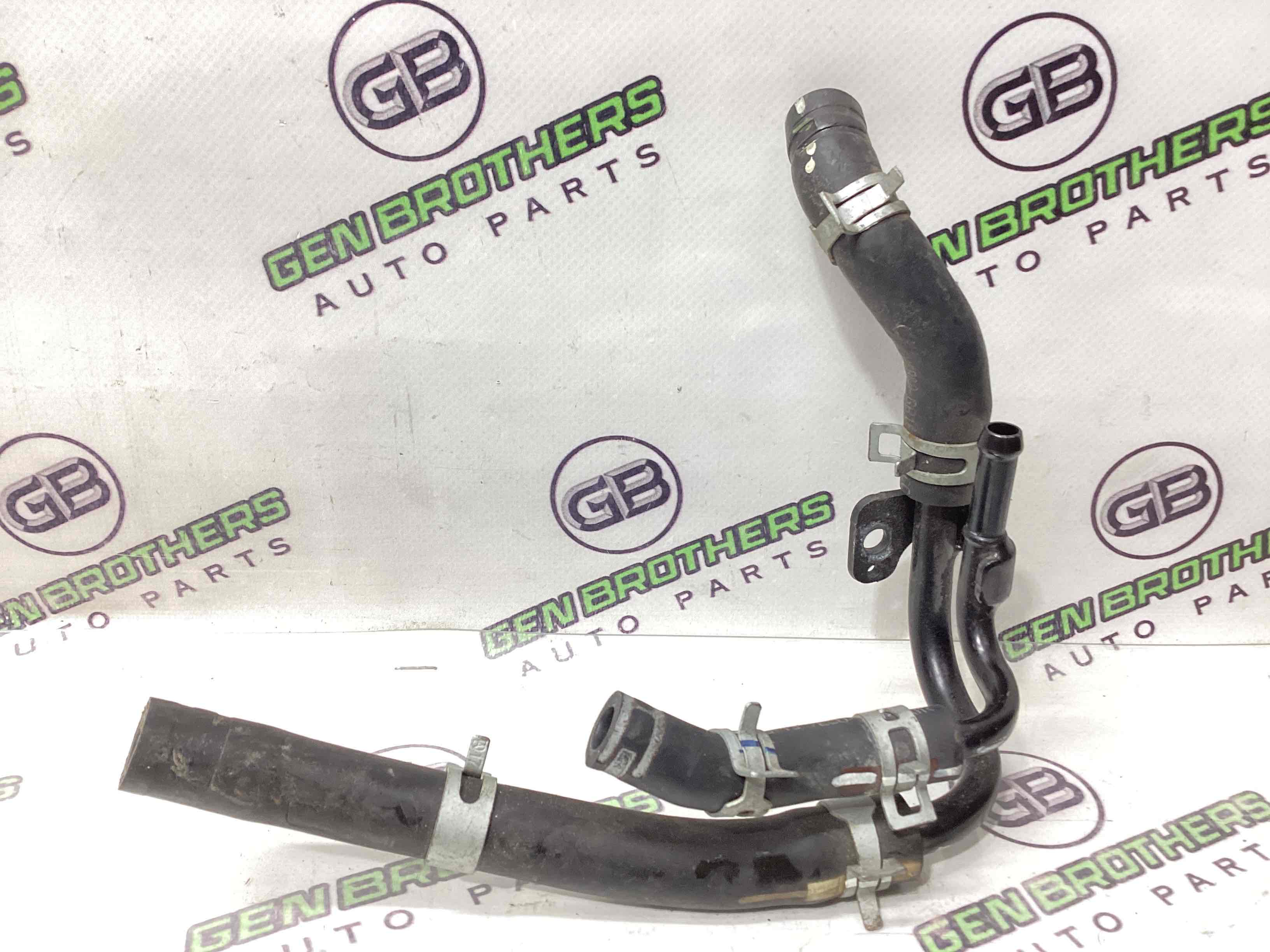 Патрубок трубопровід, шланг