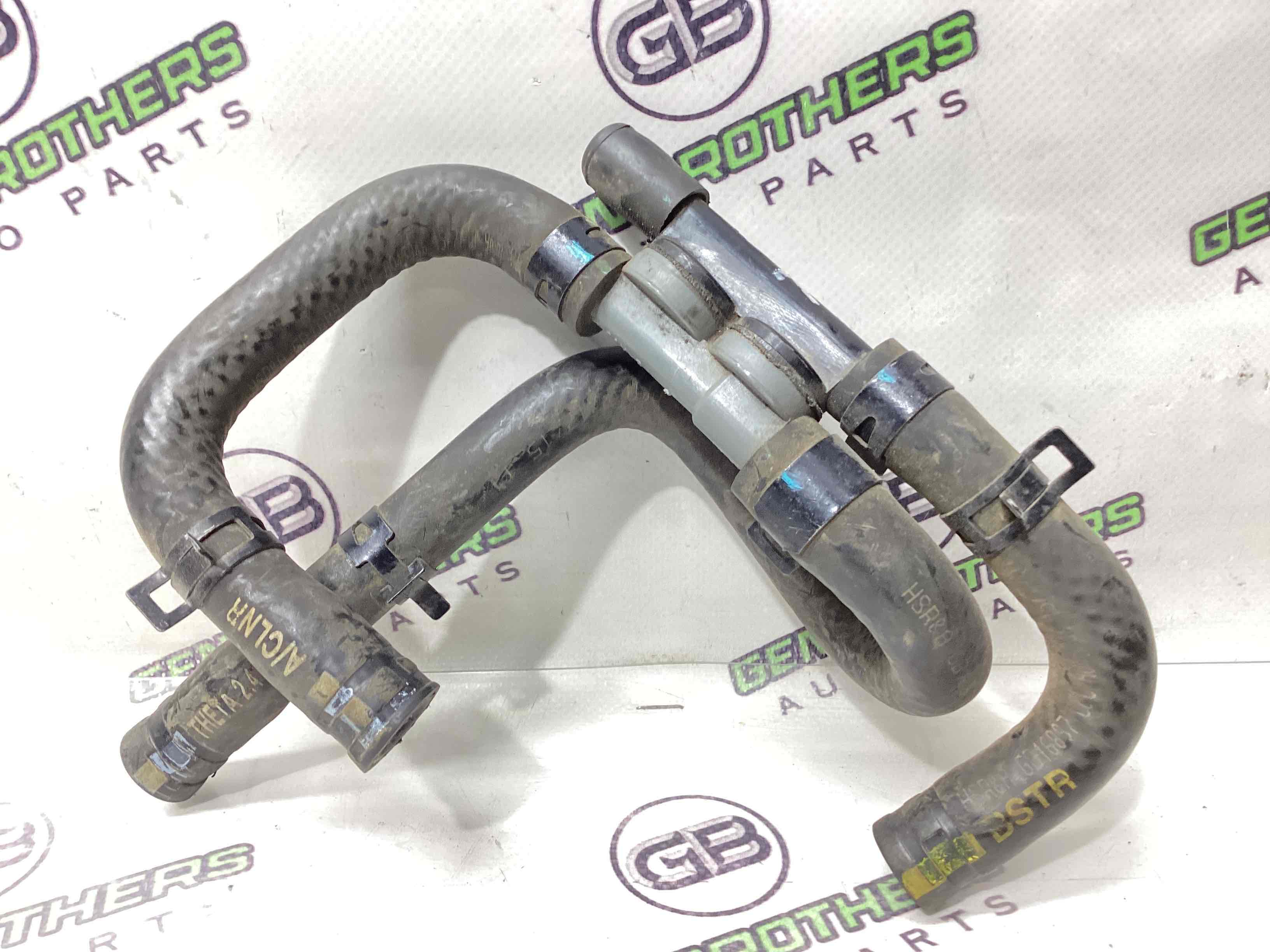 Патрубок трубопровід, шланг