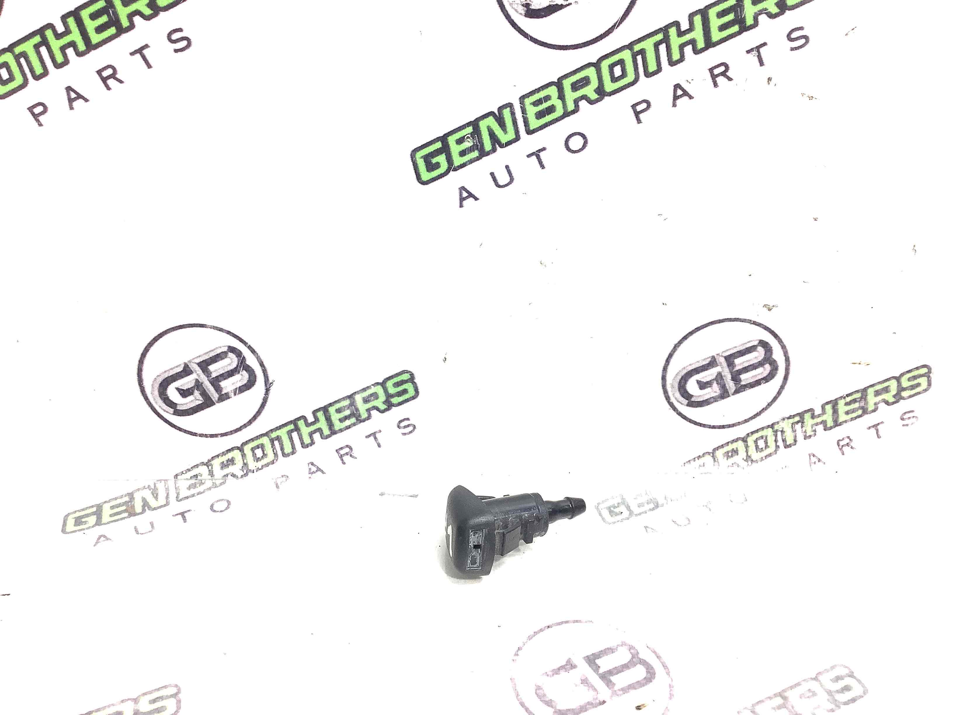 Форсунка омивача, насос омивача, шланг омивача