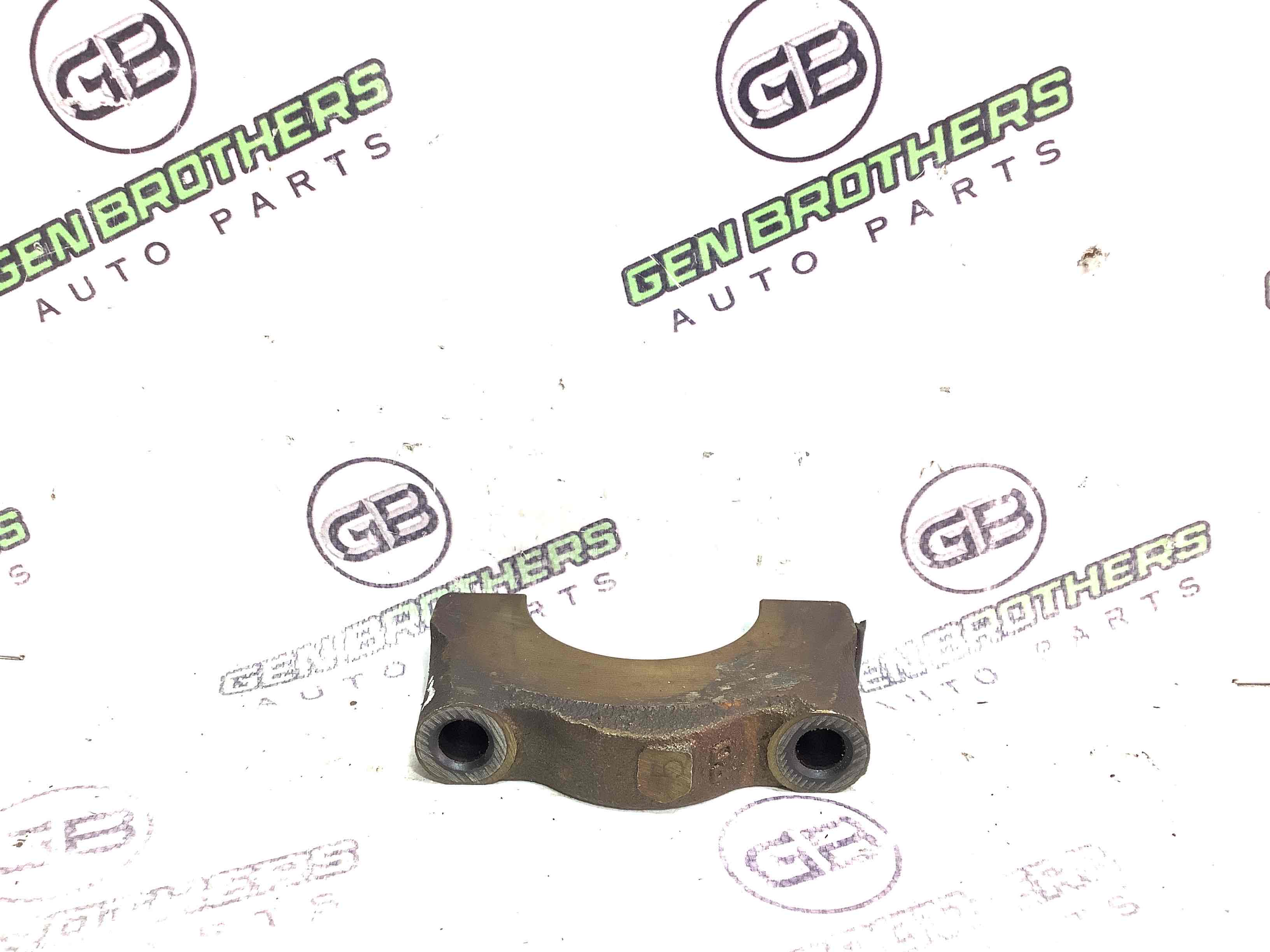 Бугель кріплення колінвалу