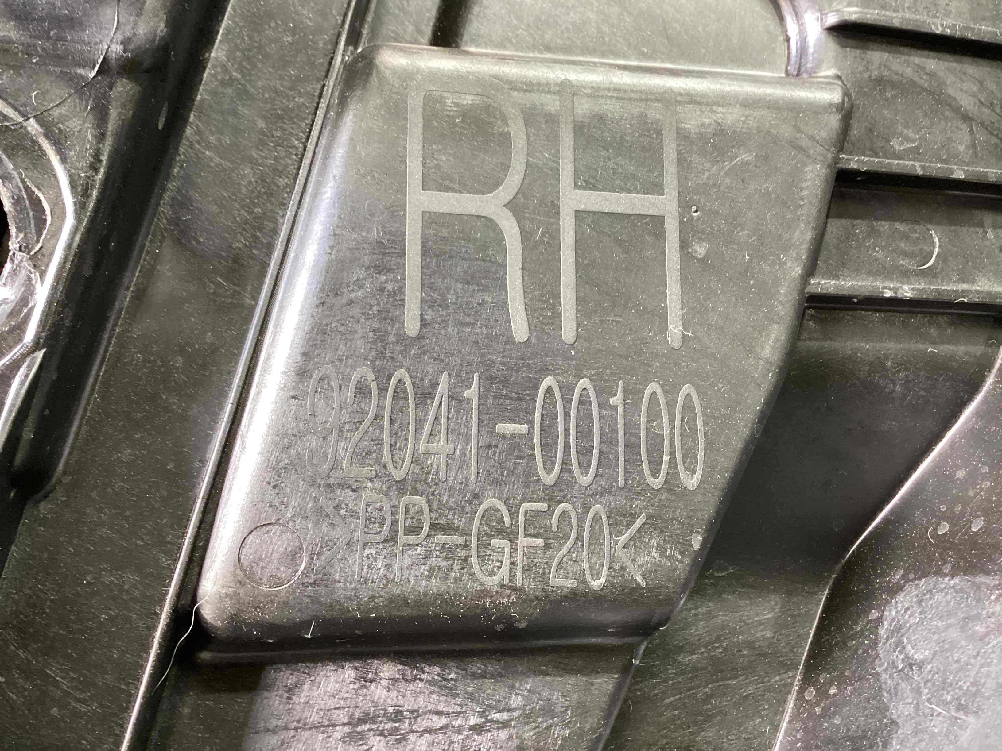 Склопідйомник передній правий