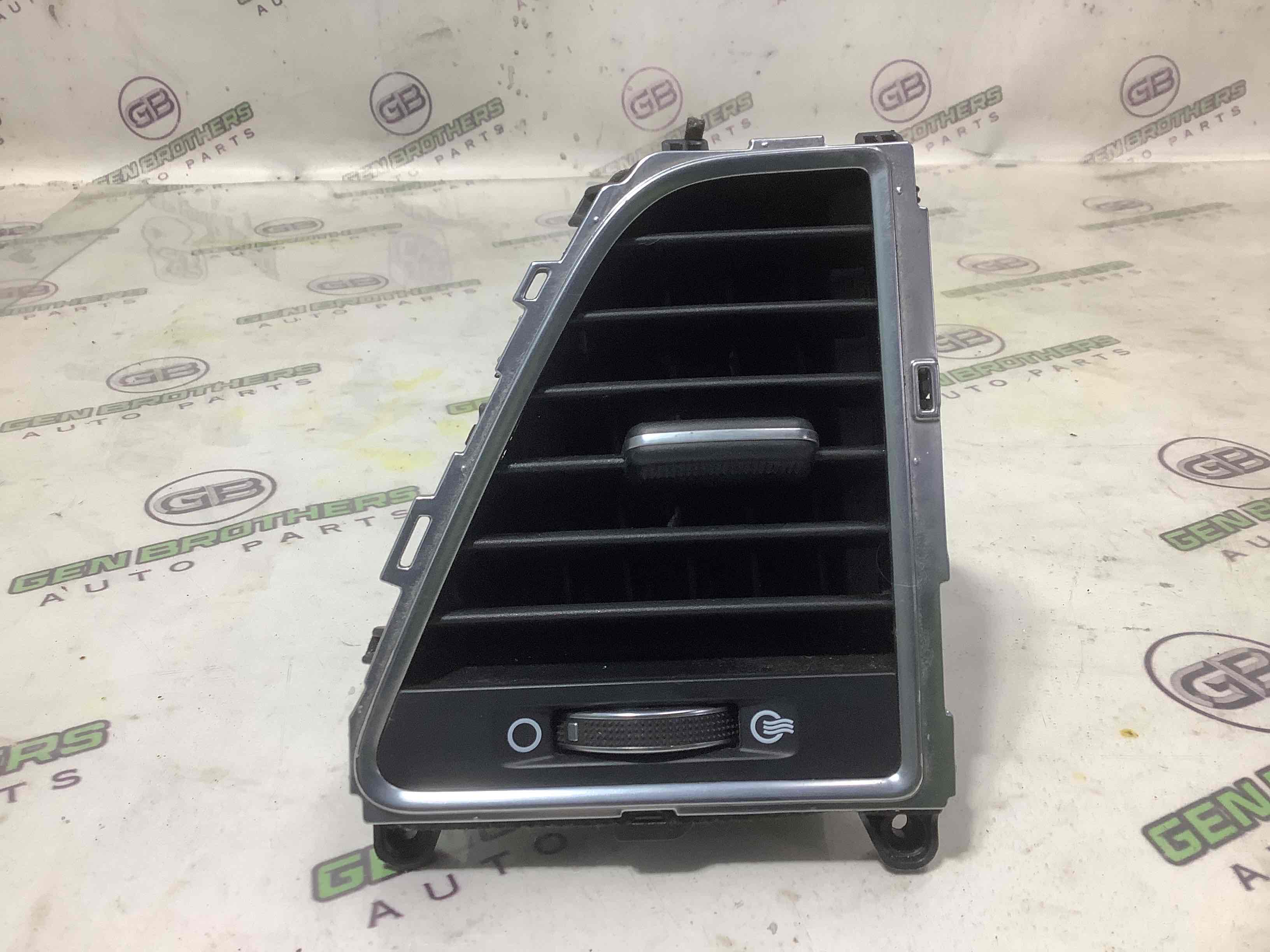 Дефлектор обдування салону