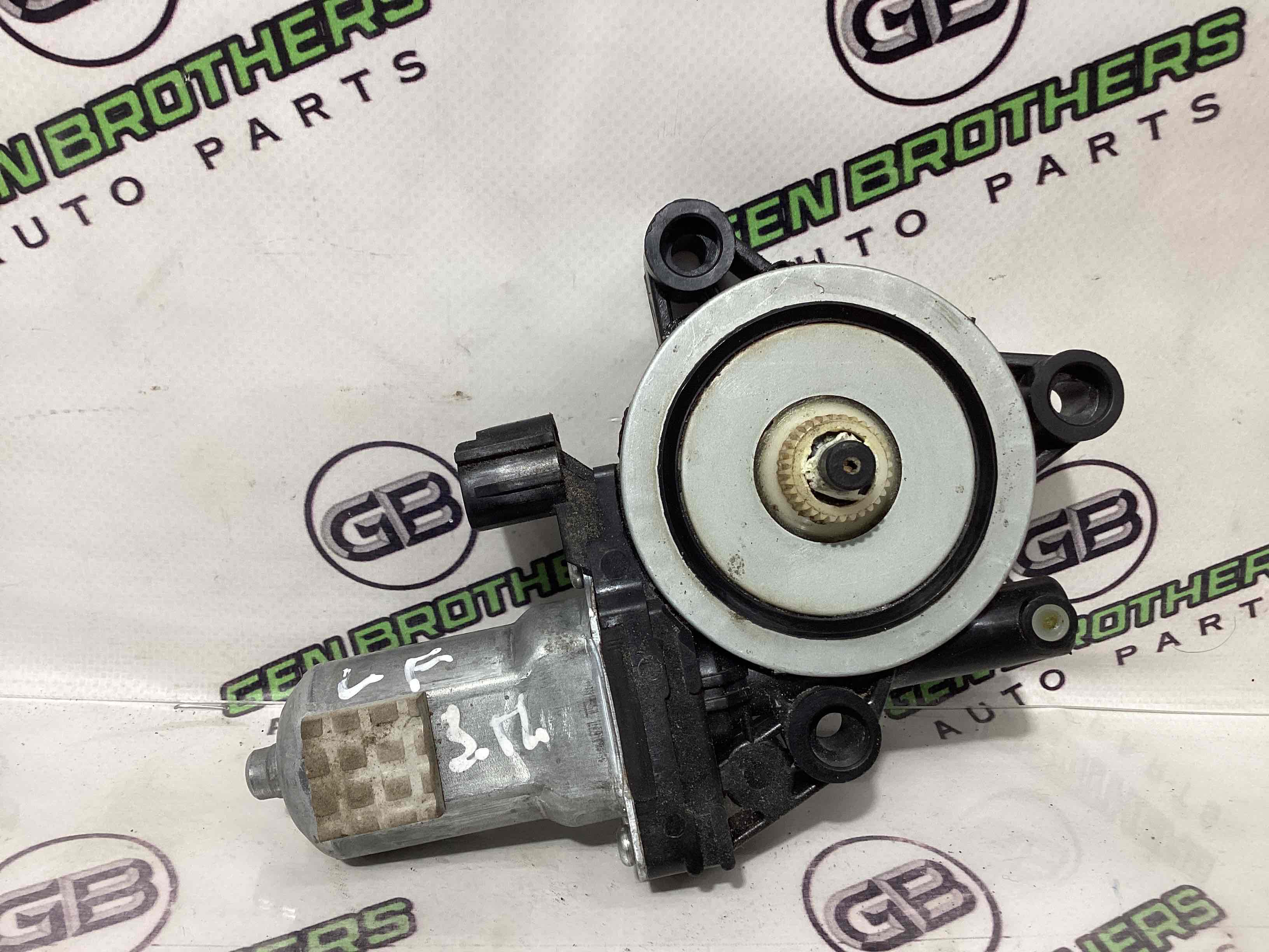 Моторчик склопідйомника