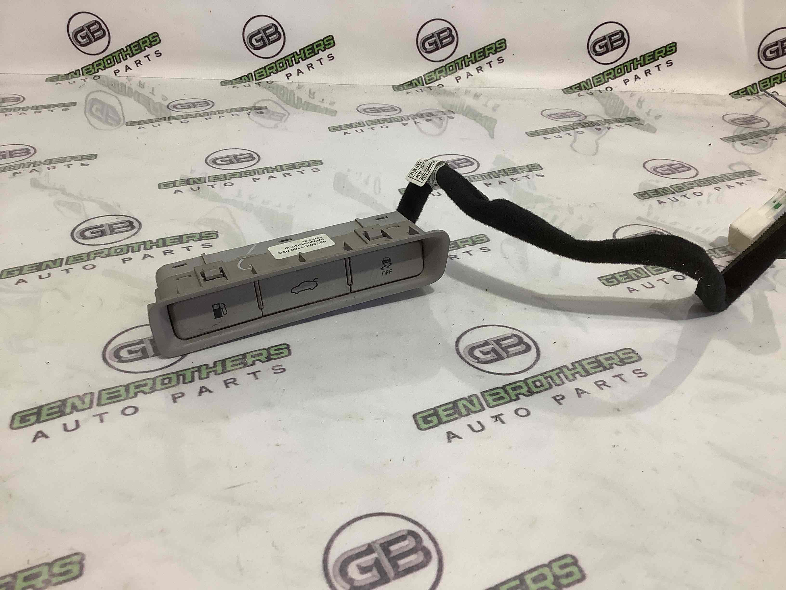 Кнопка відкриття багажника