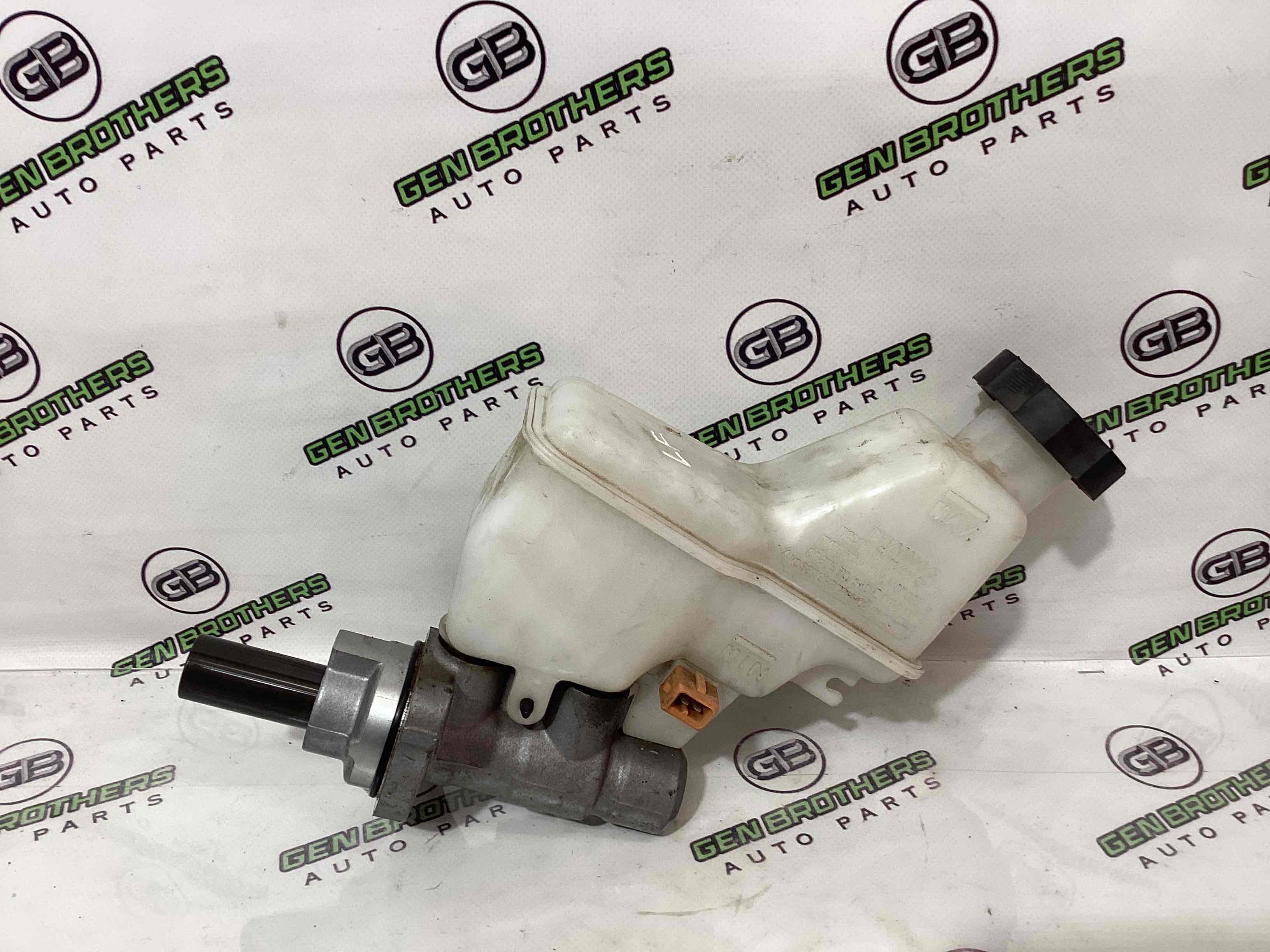 Циліндр гальмівний головний