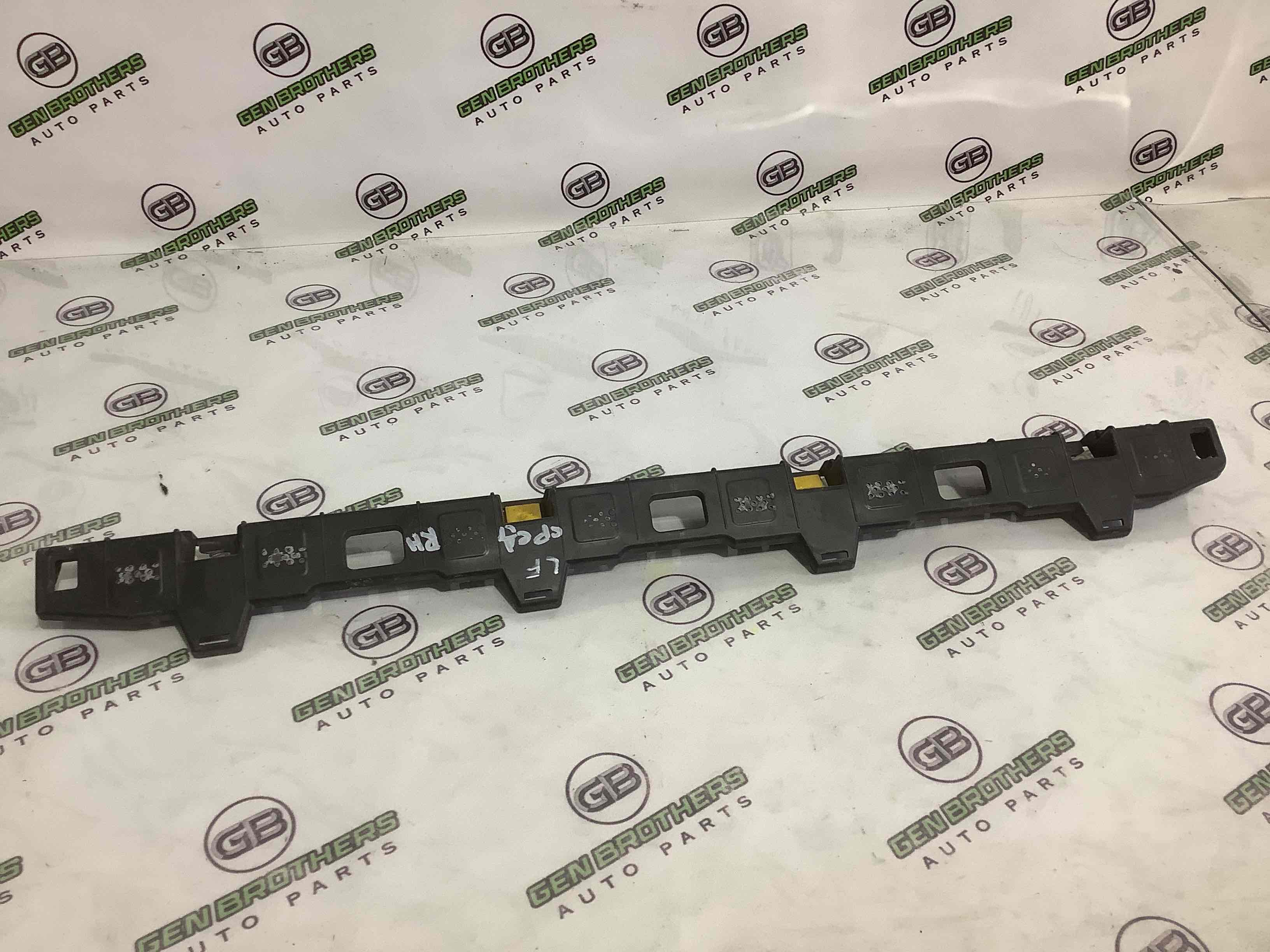 Кріплення, кронштейн