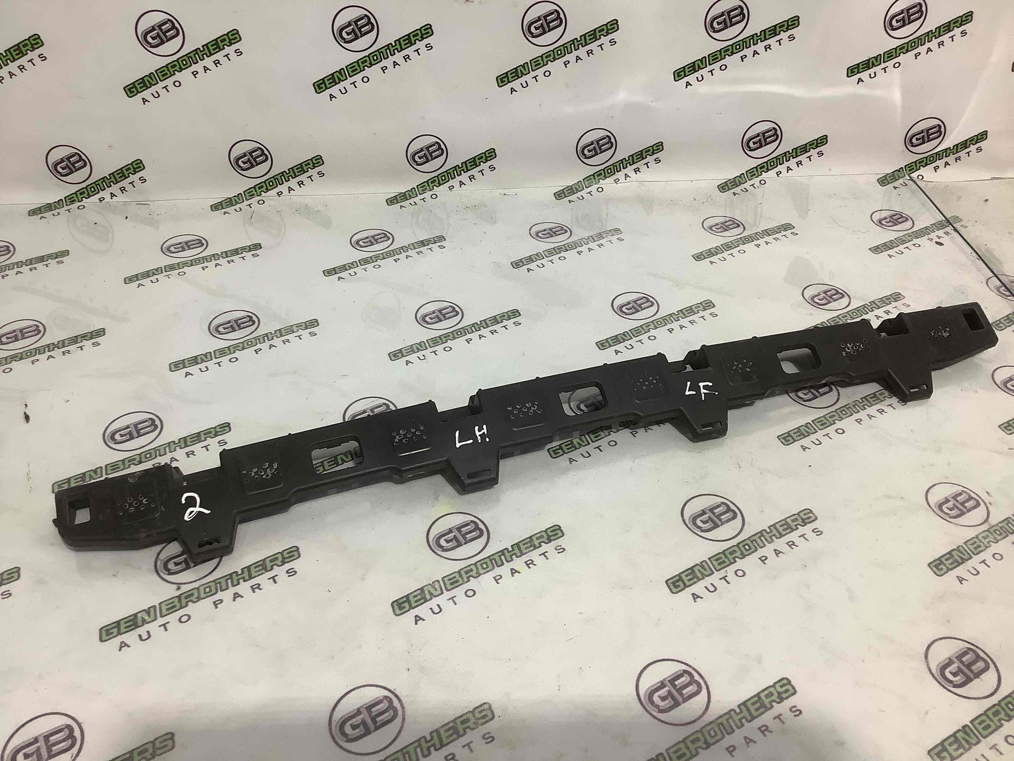 Кріплення, кронштейн