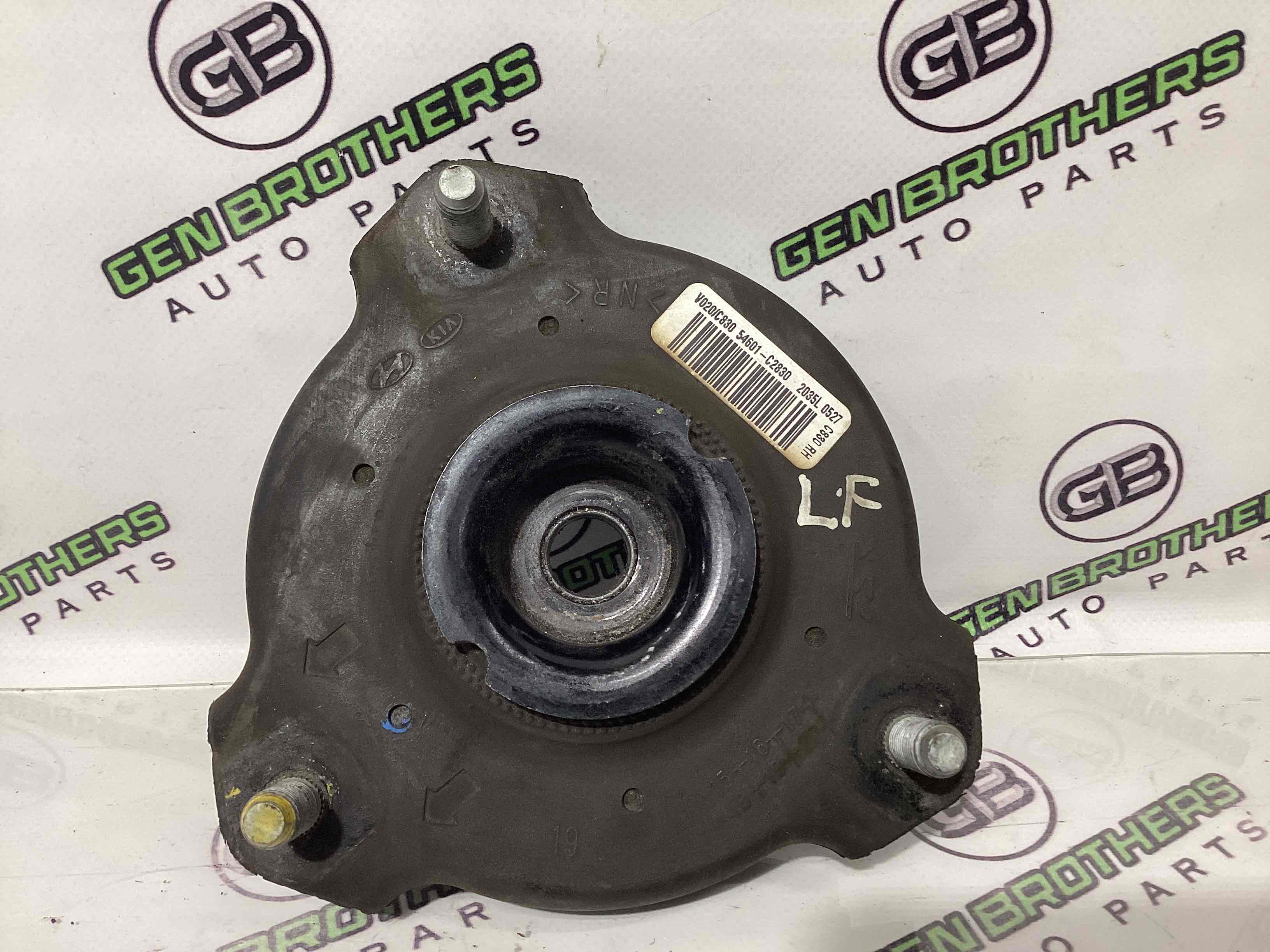 Опора переднього амортизатора