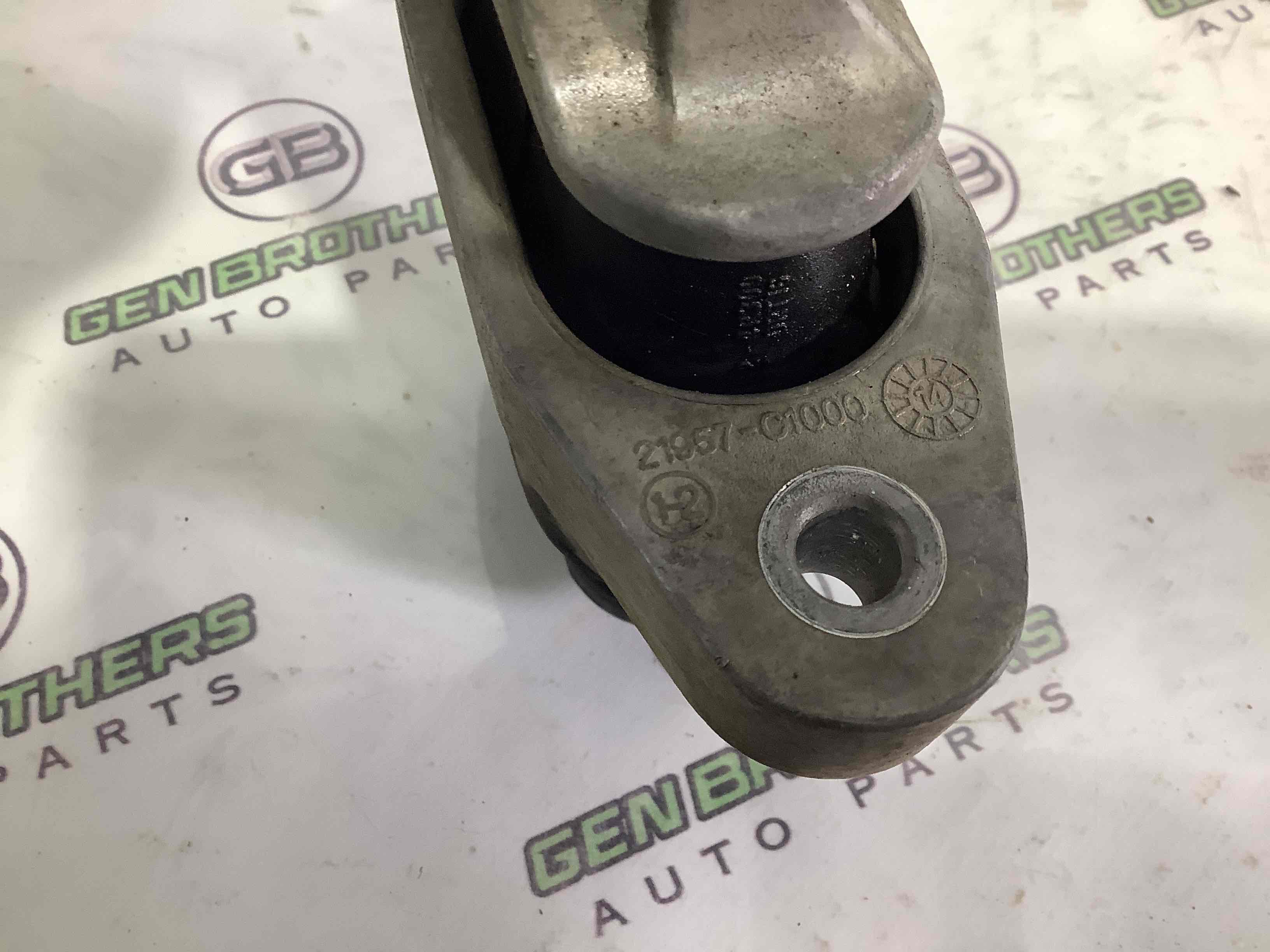 Подушка кріплення двигуна