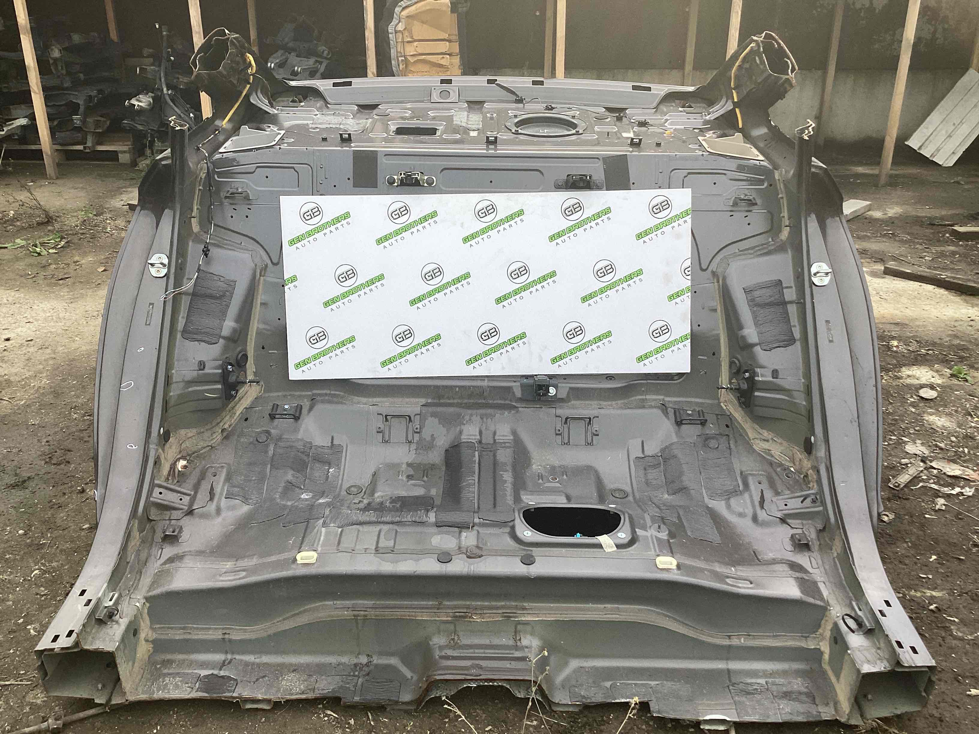 Задня частина кузова