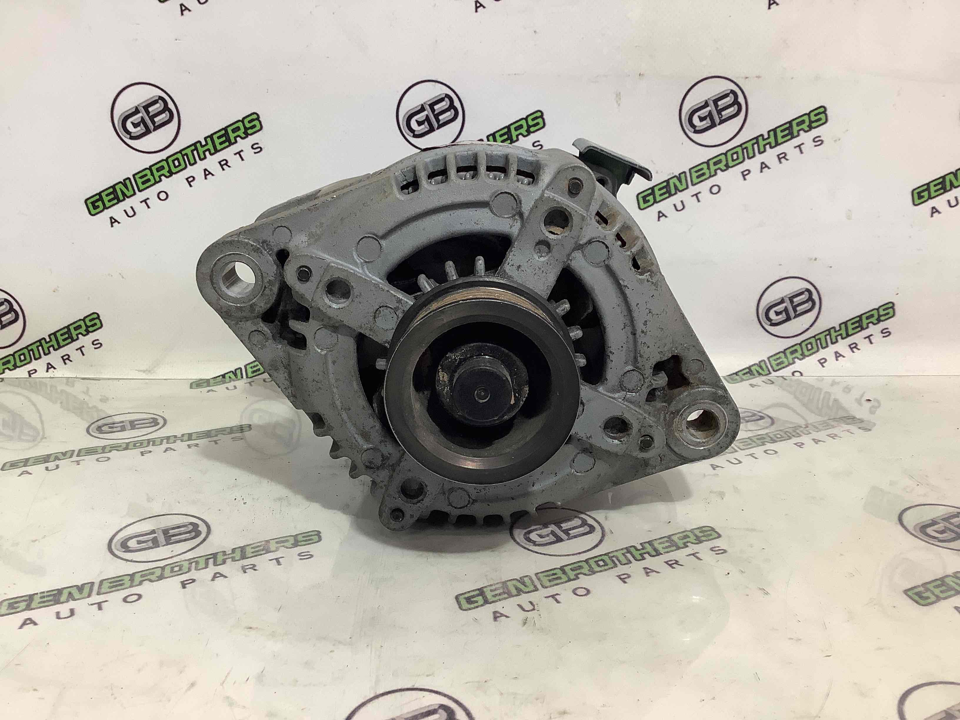 Генератор, кронштейн генератора