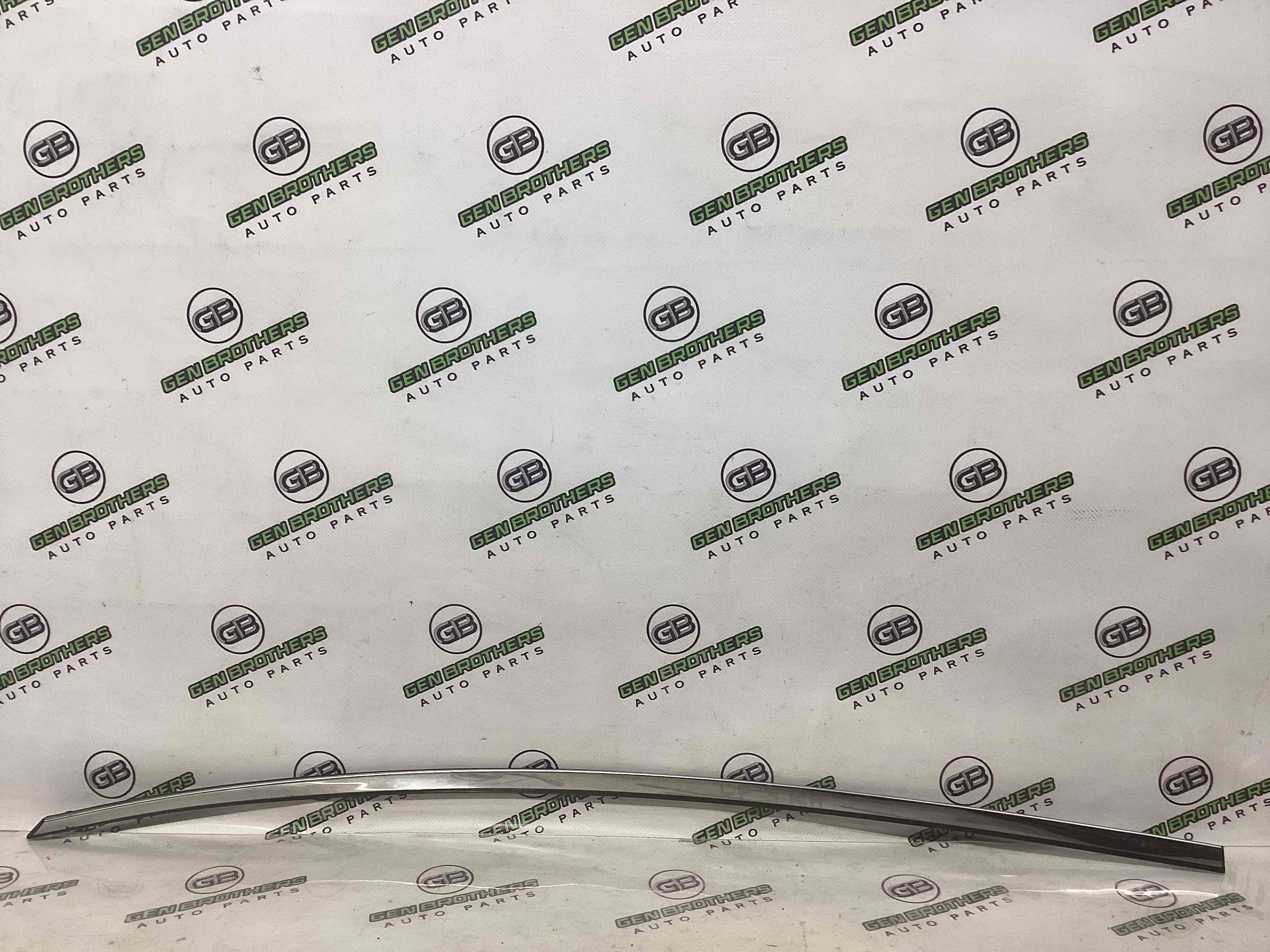 Молдинг двері задньої правої