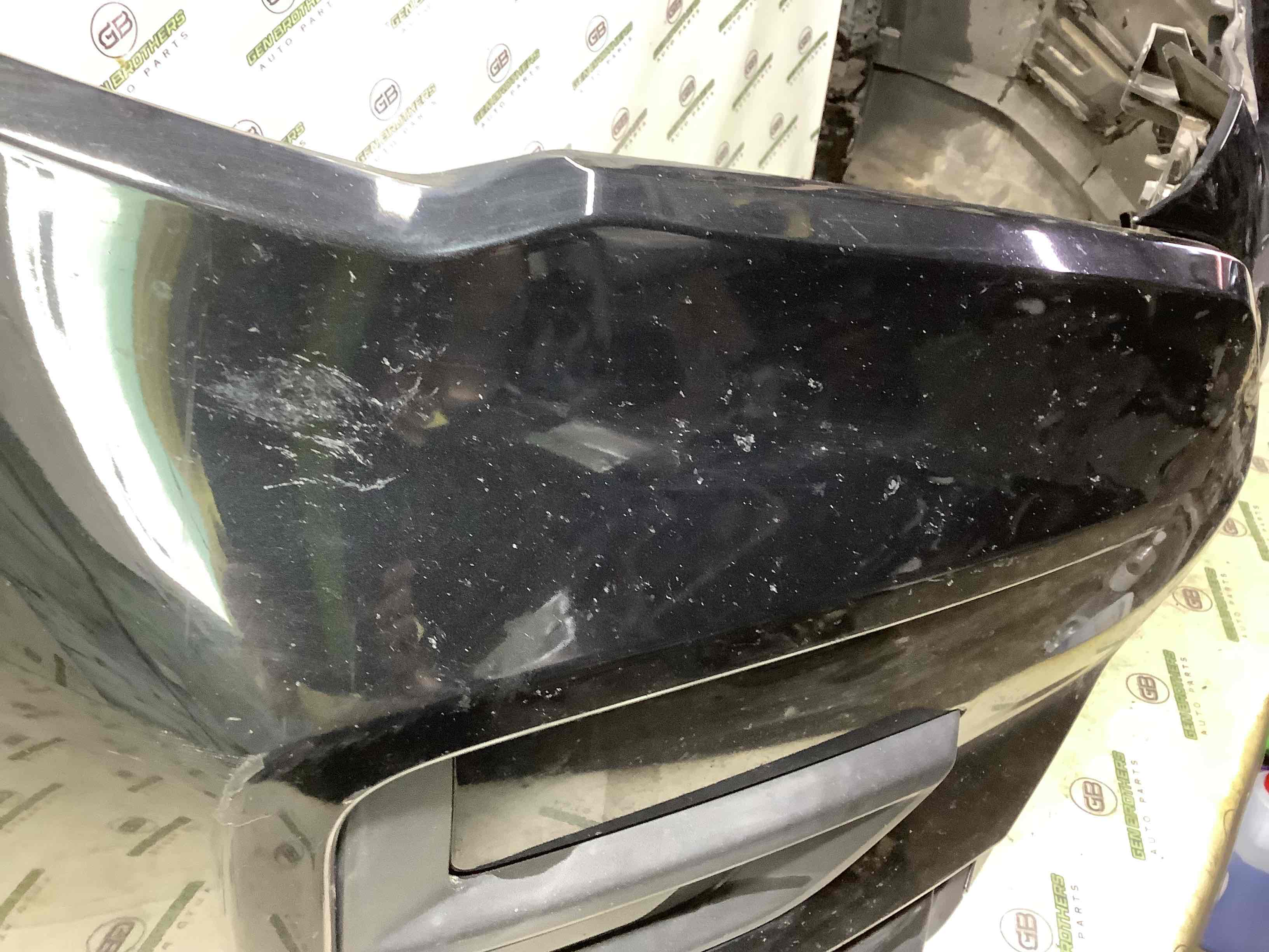 Бампер передній