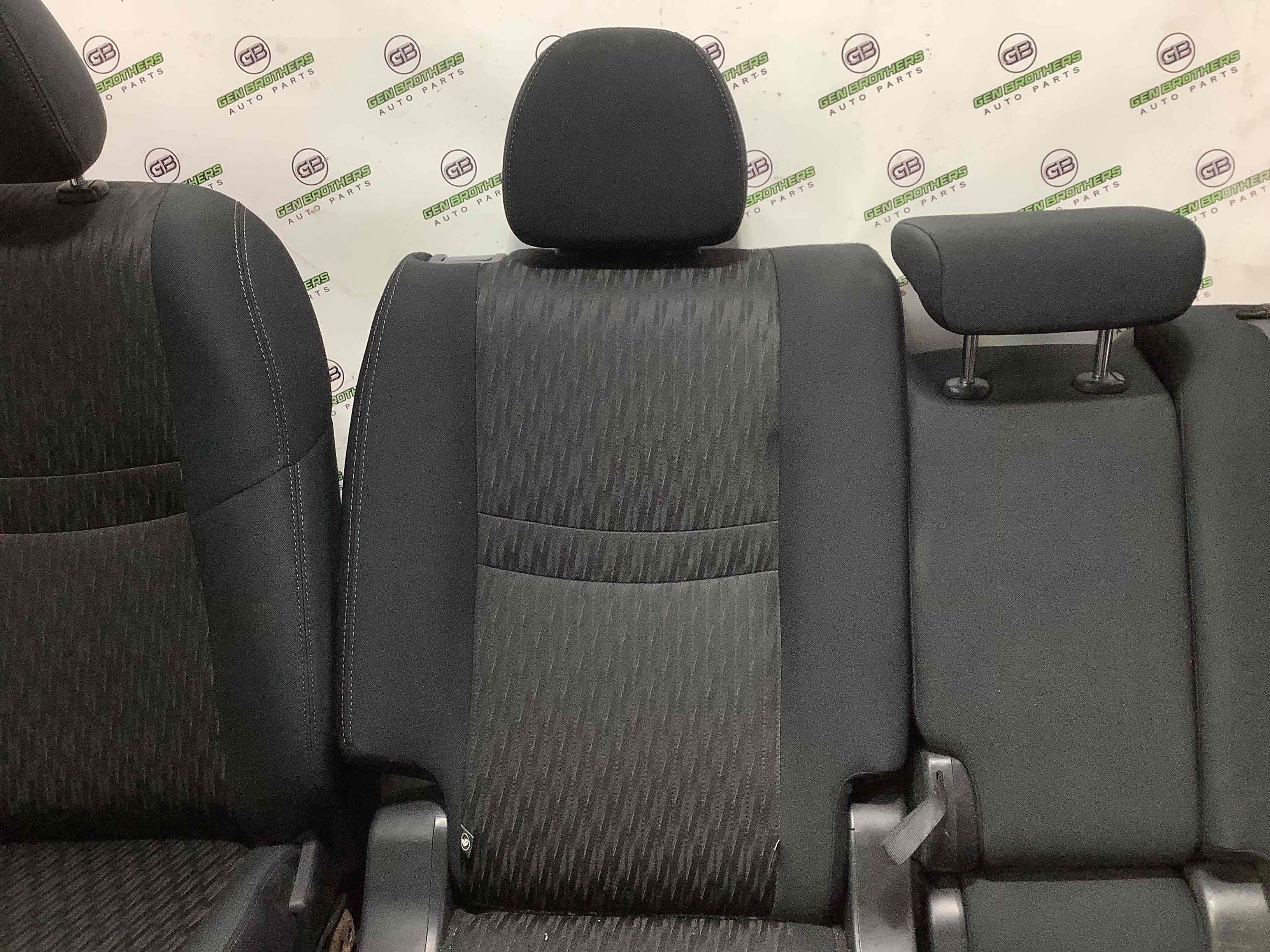 Салон комплект сидінь