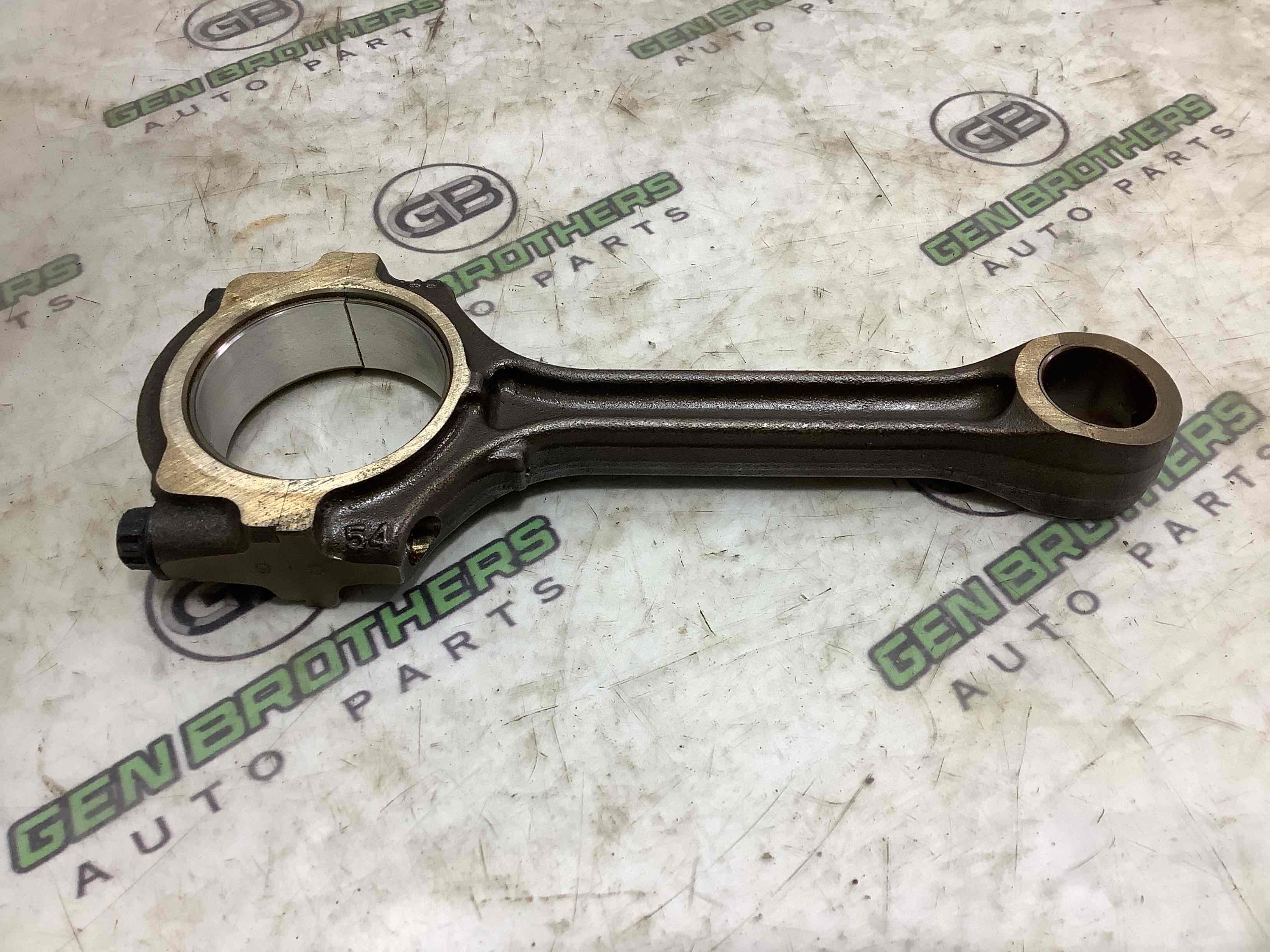 Шатун поршня двигуна