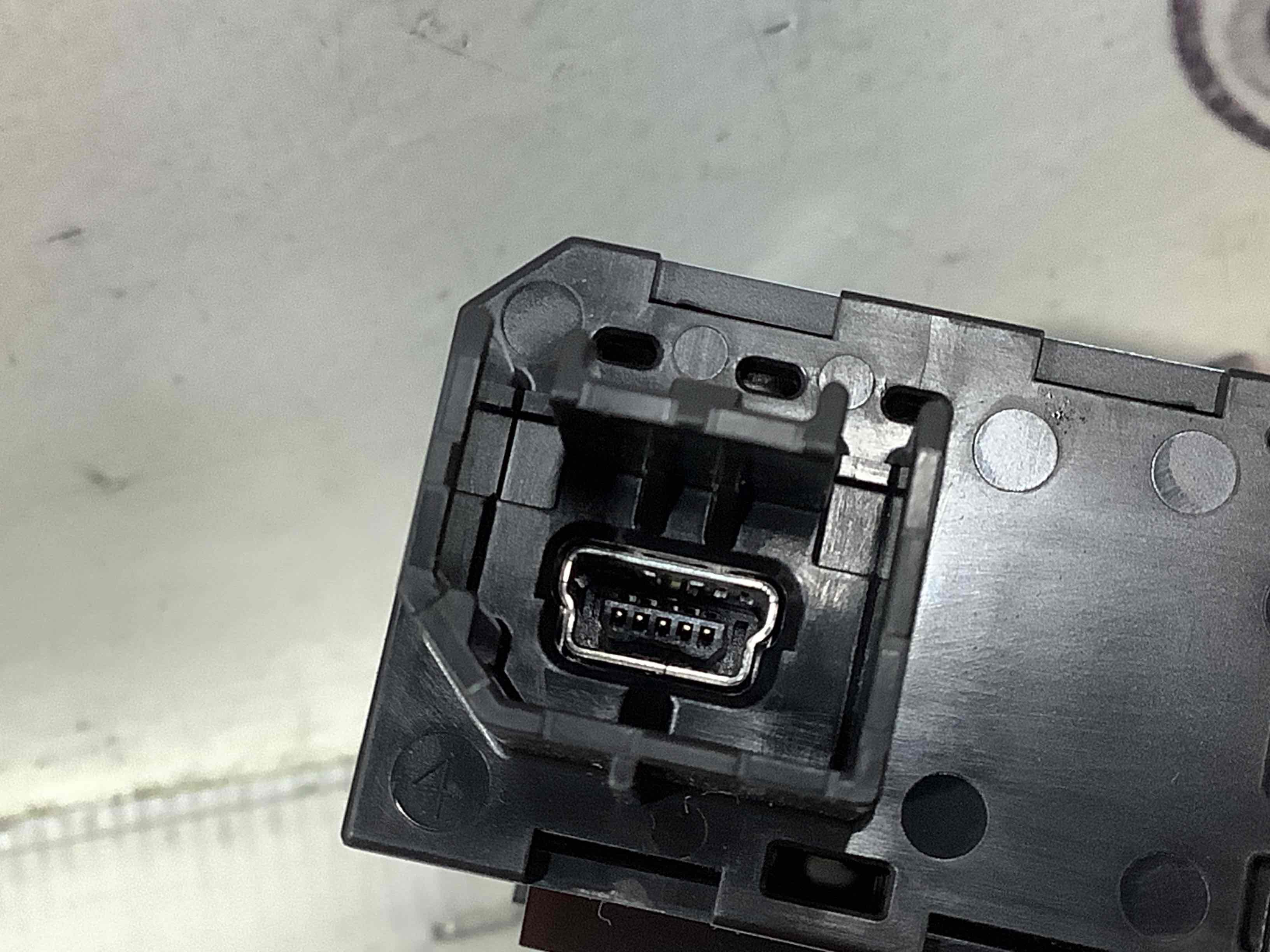 Розетка Usb, роз'єм