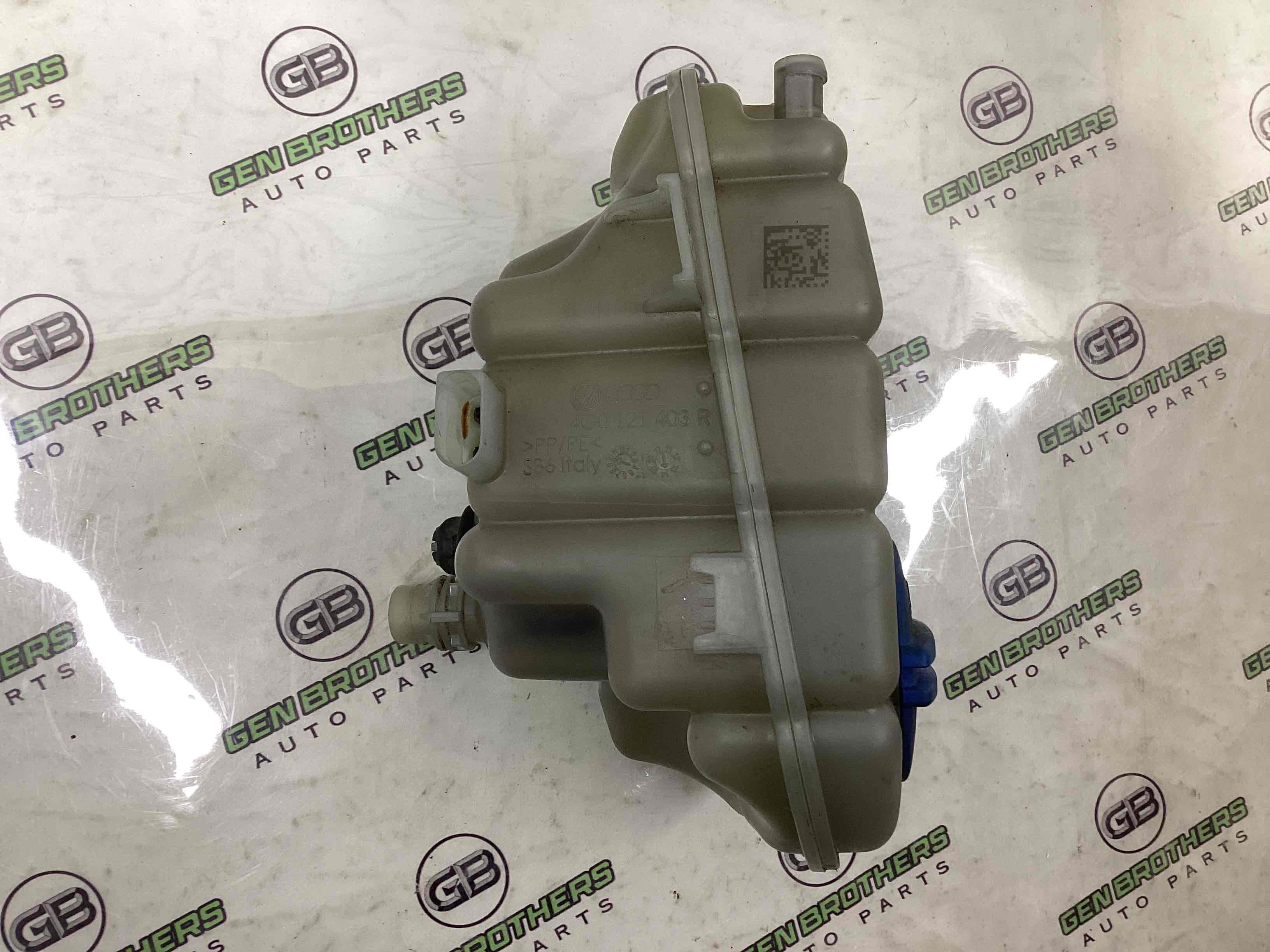 Расширительный бачок охлаждения