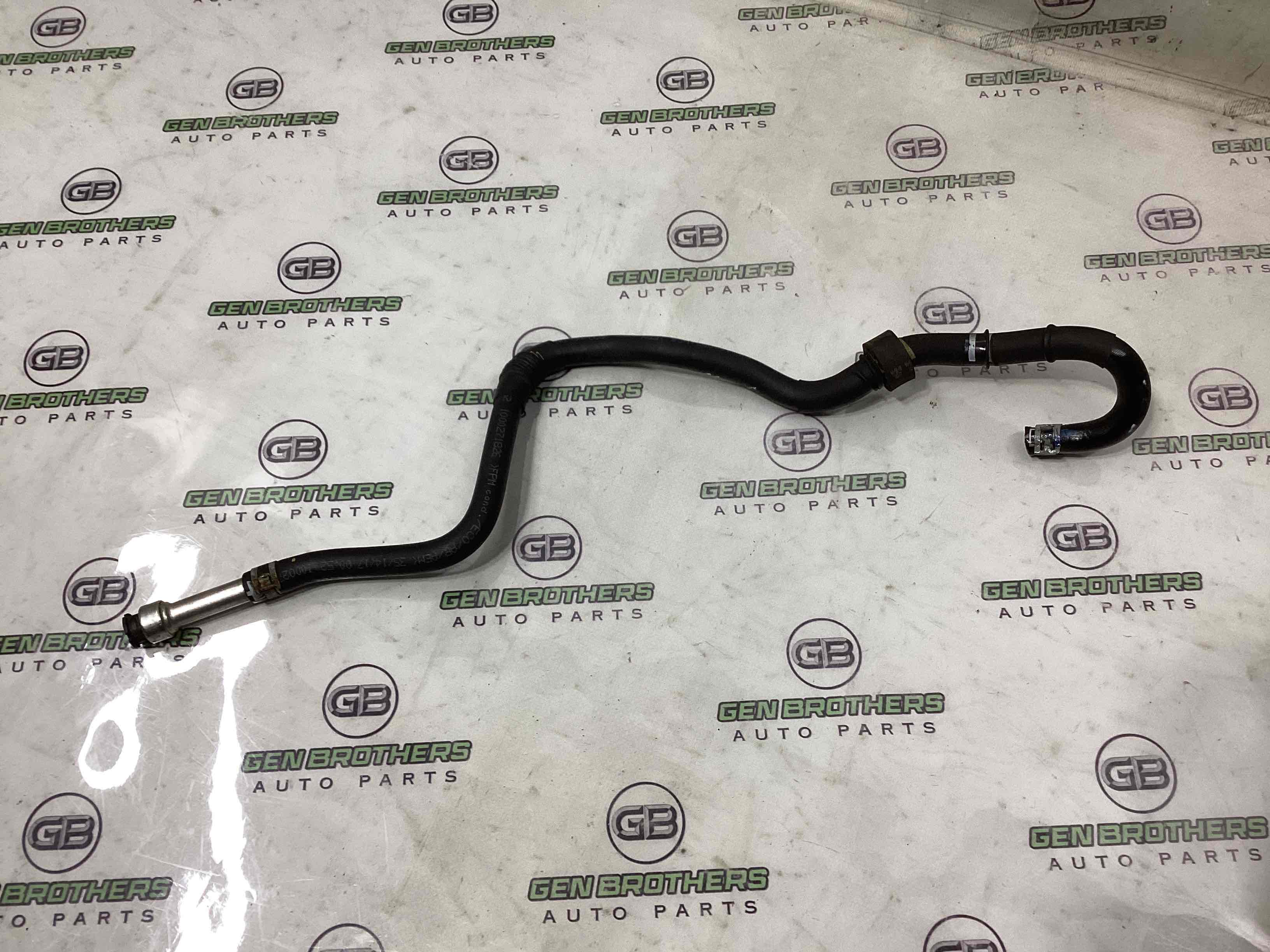 Трубка топливная