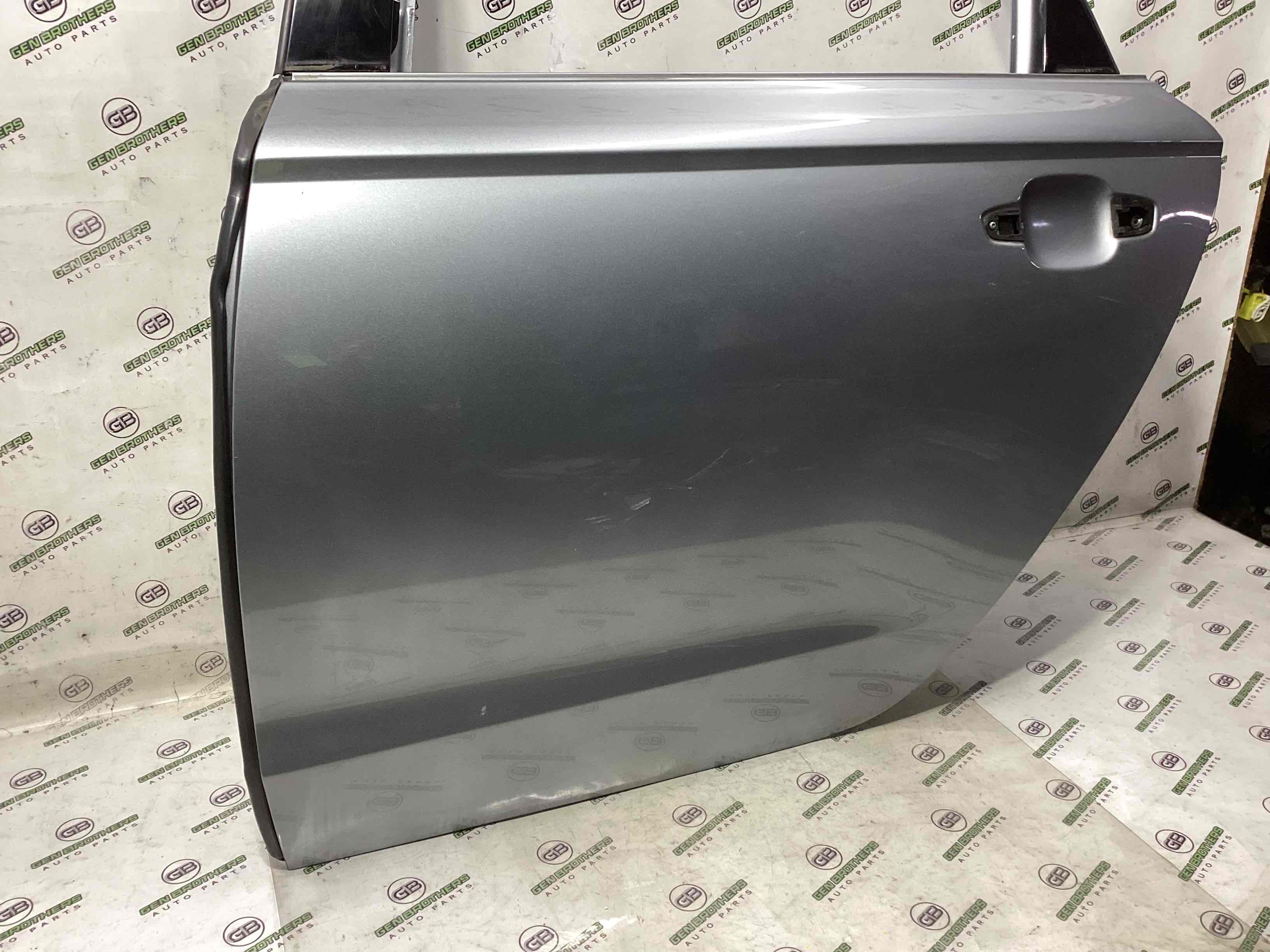 Дверь задняя левая