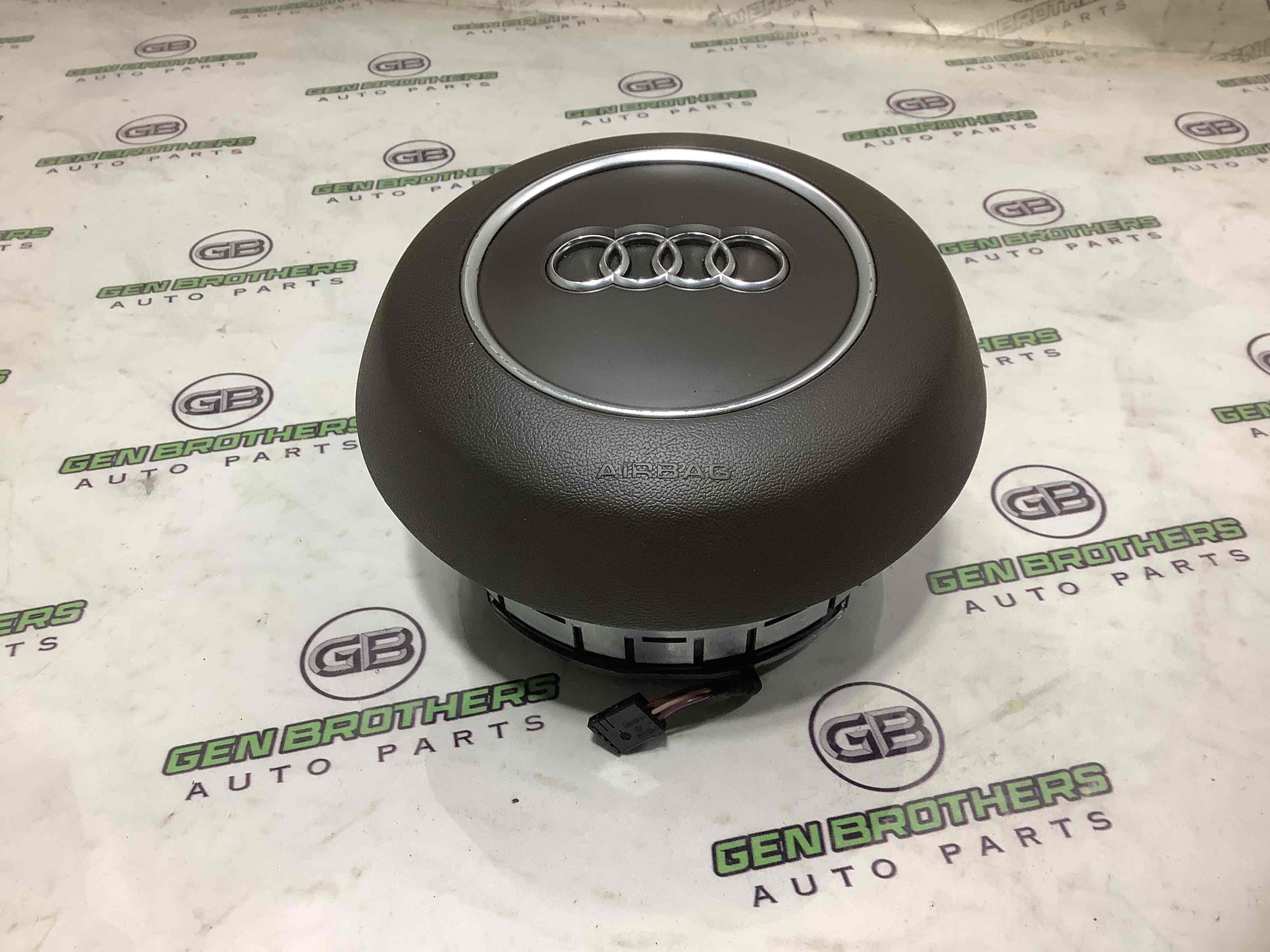 Подушка безопасности водителя руль