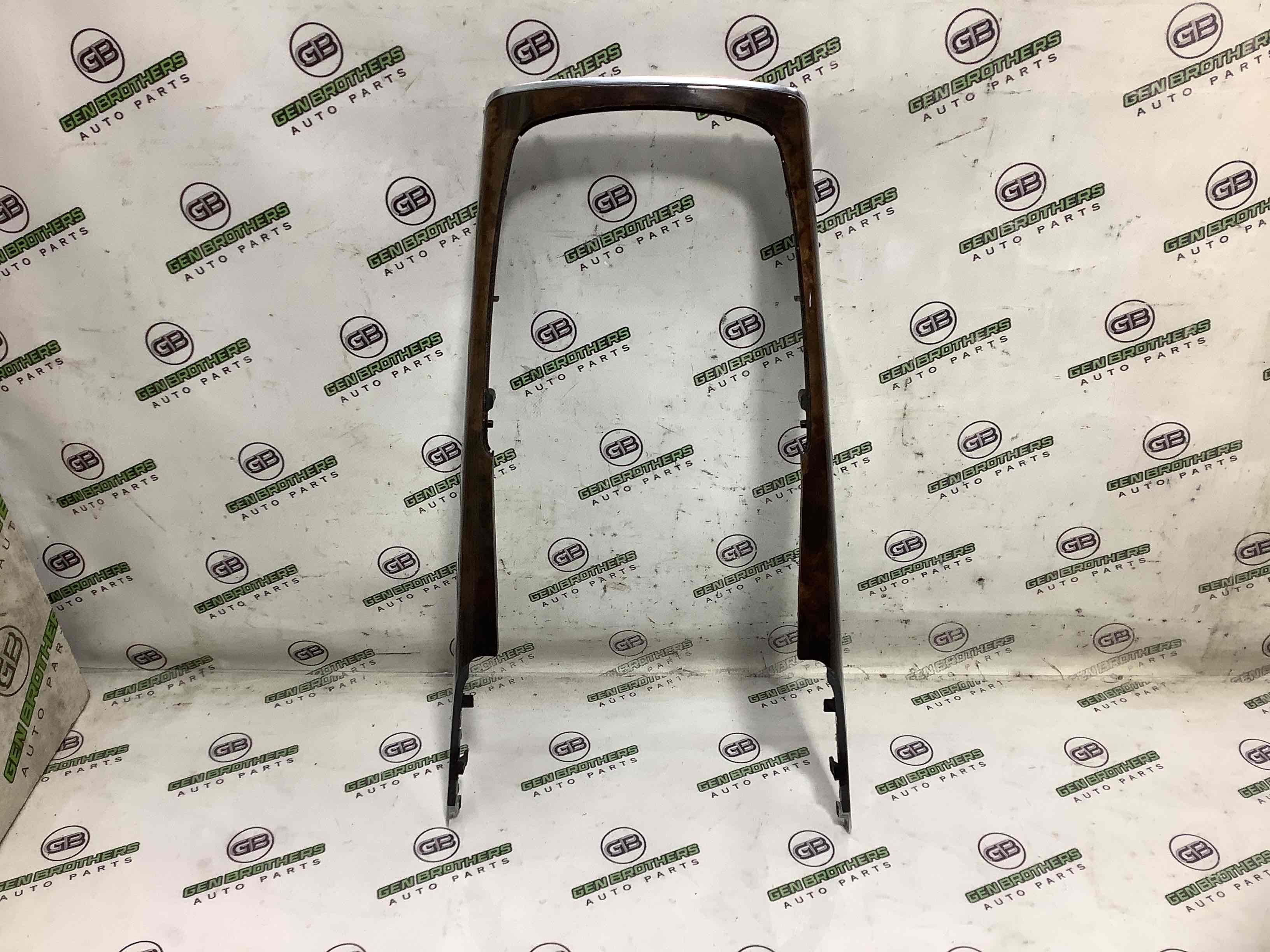 Отделка центральной консоли