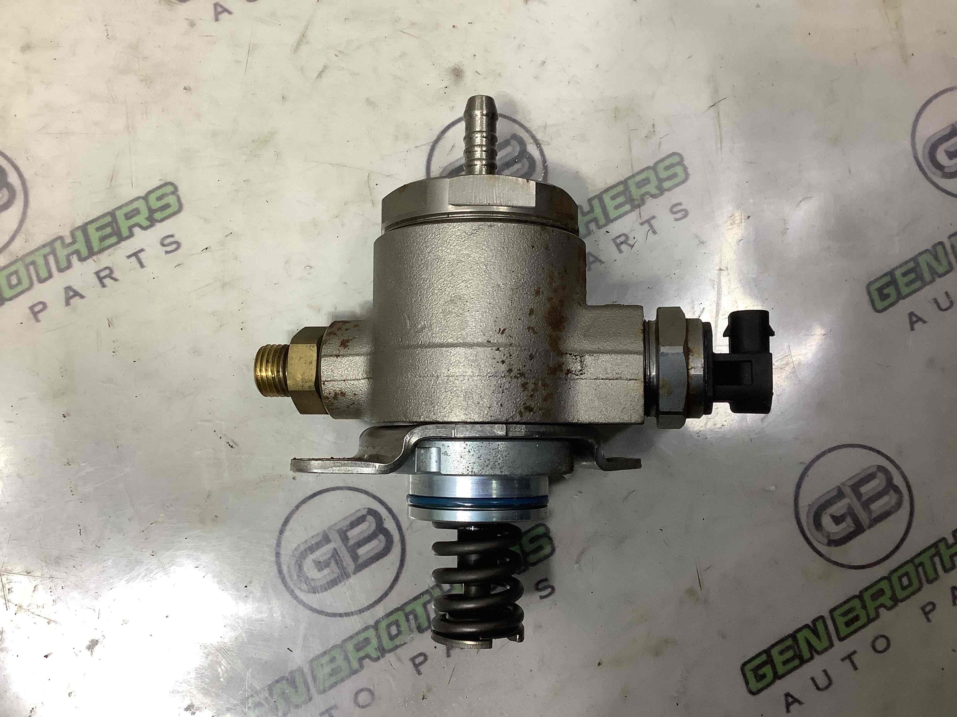 Насос топливный