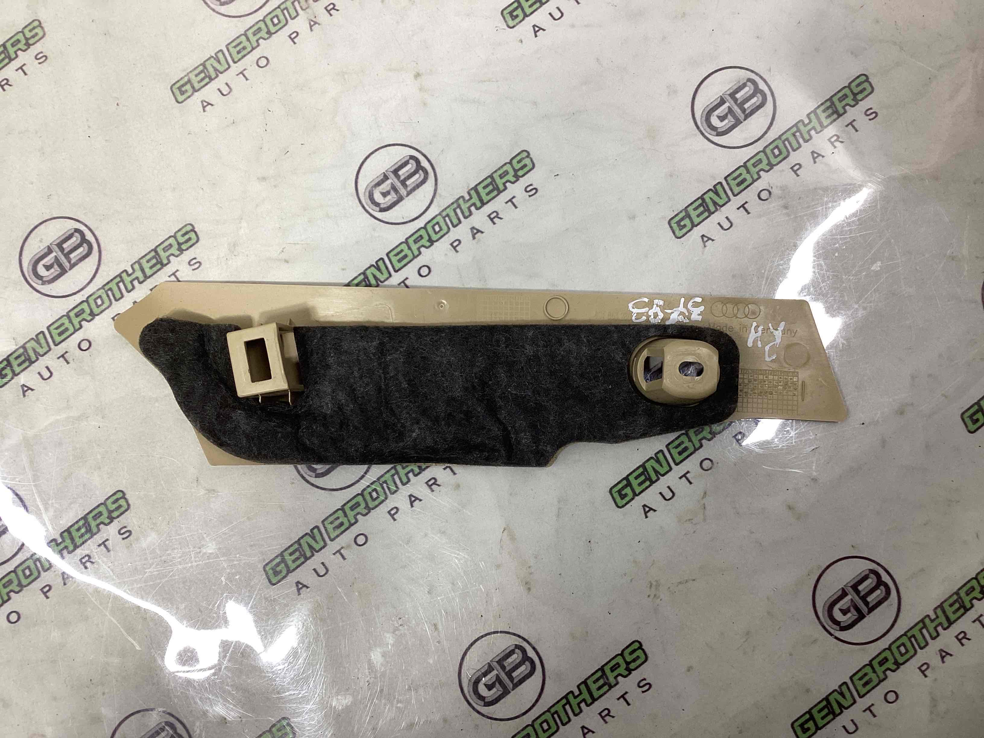 Отделка центральной консоли