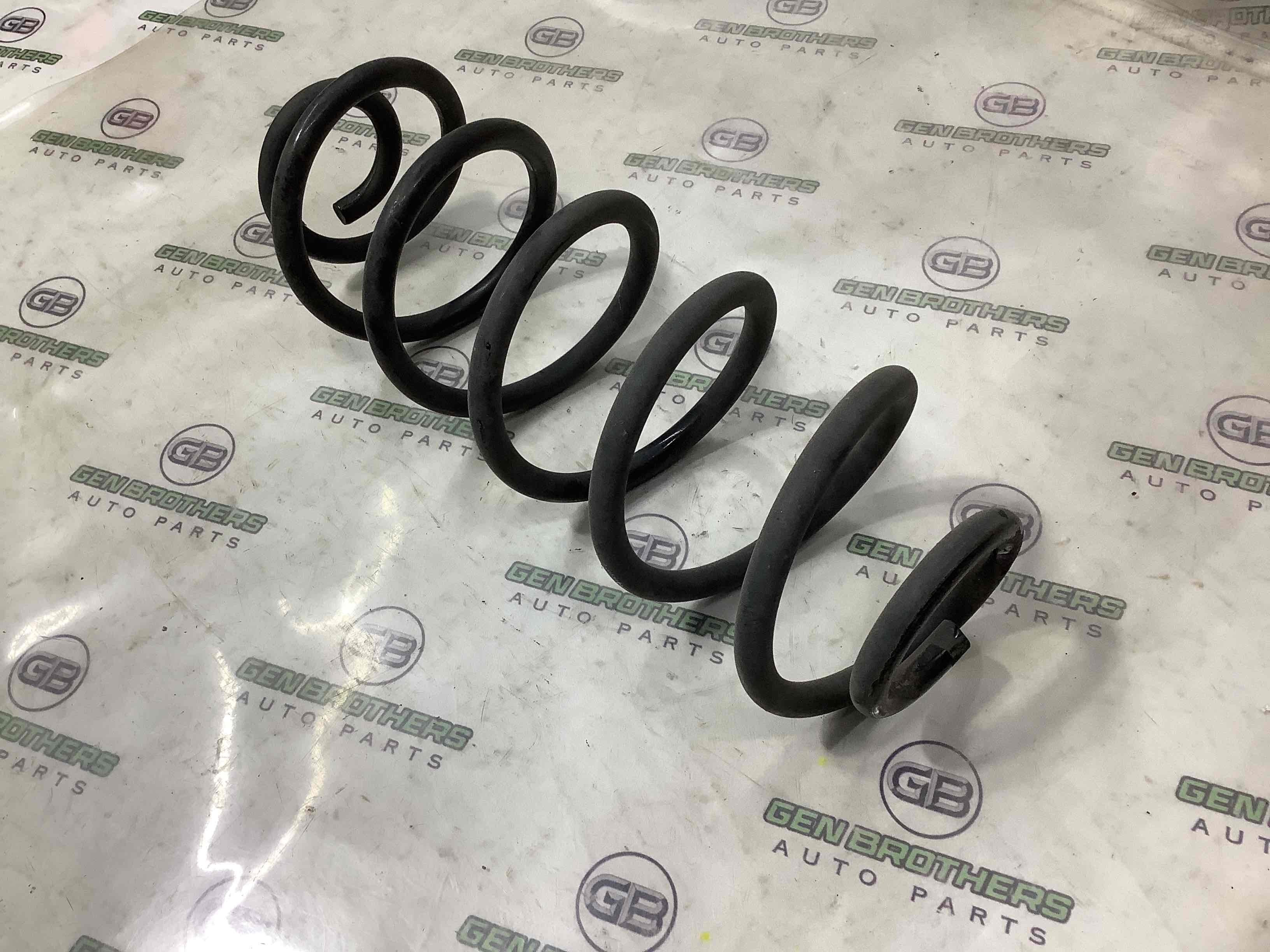 Пружина задняя