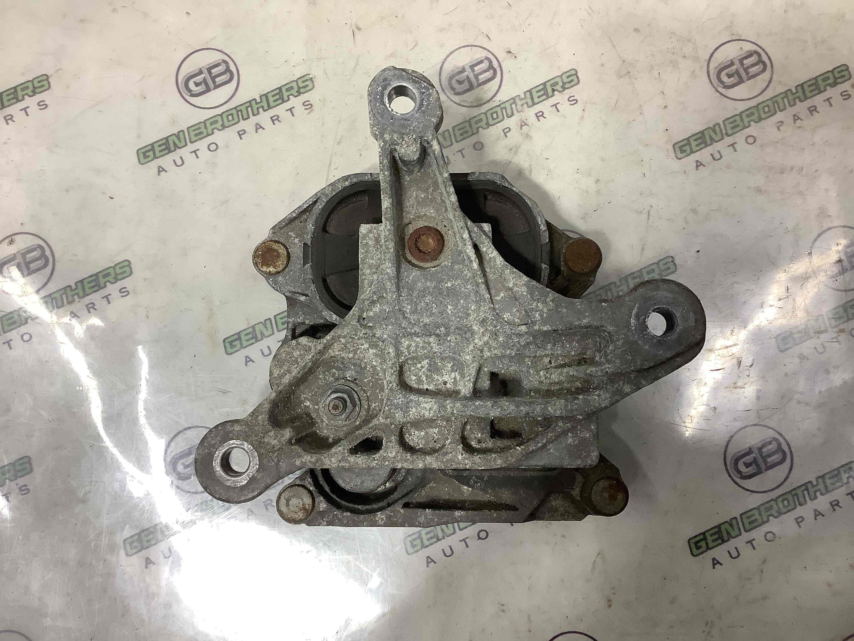 Подушка крепления КПП