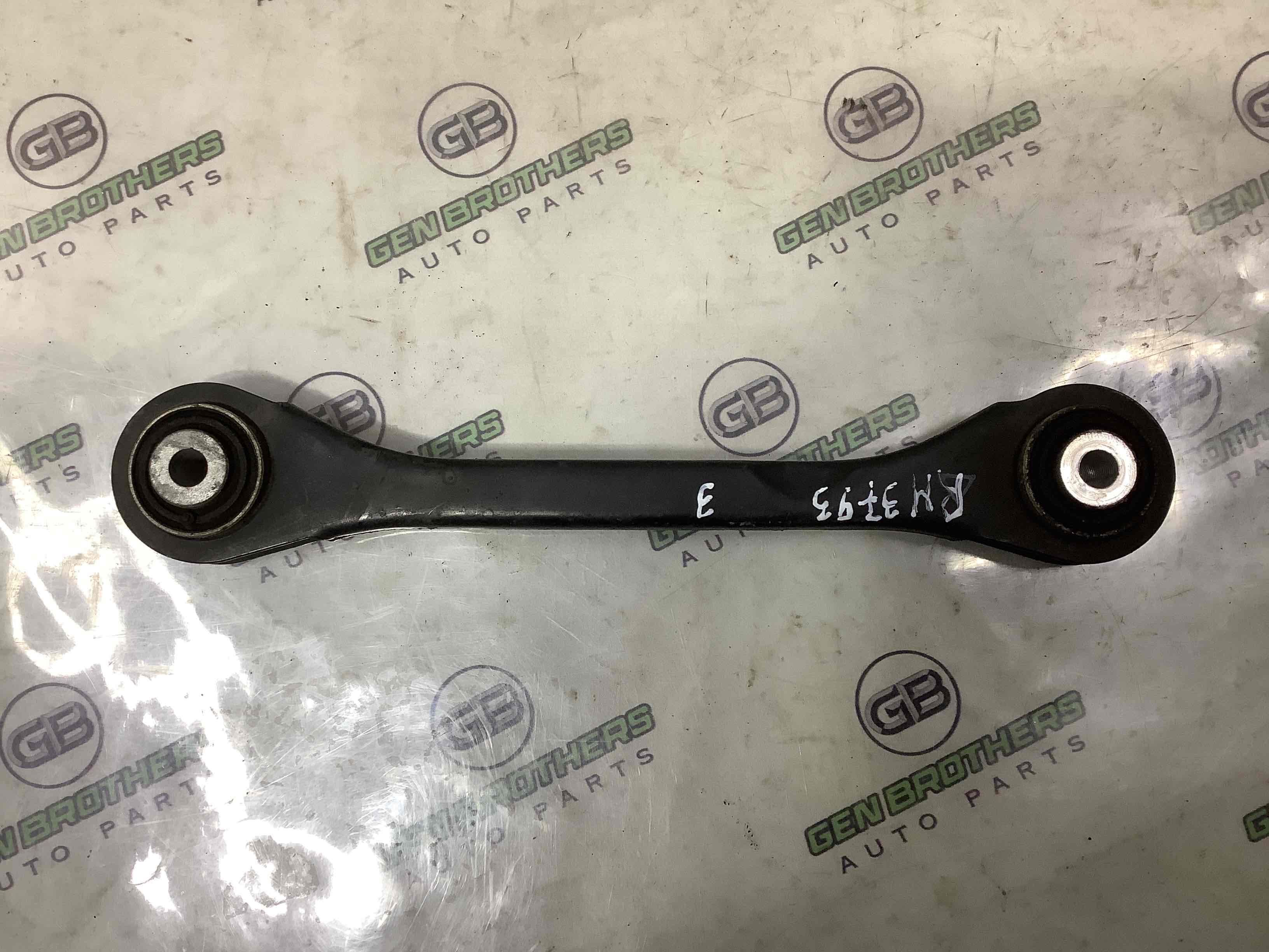 Рычаг задний левый