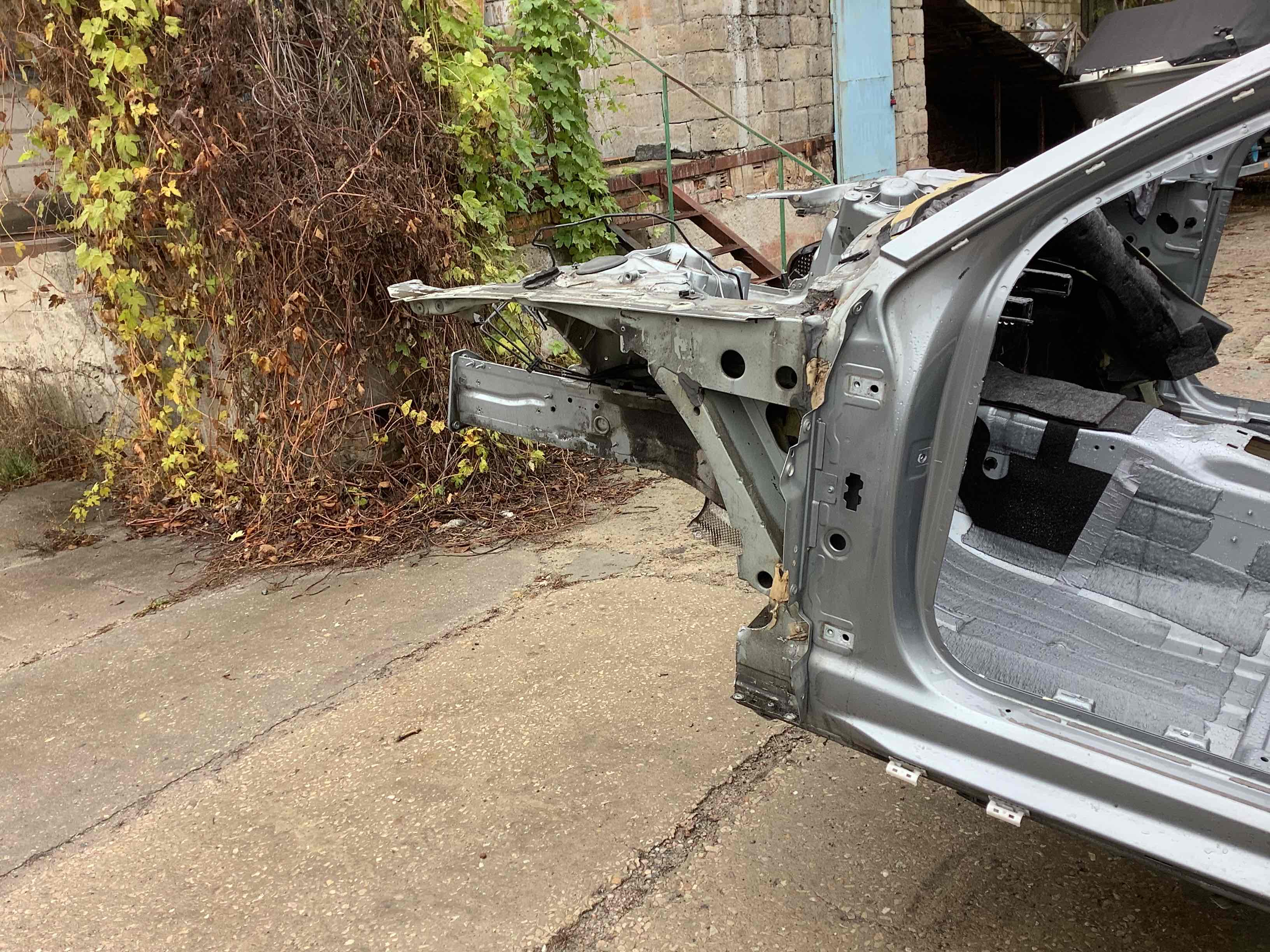 Четверть передняя левая