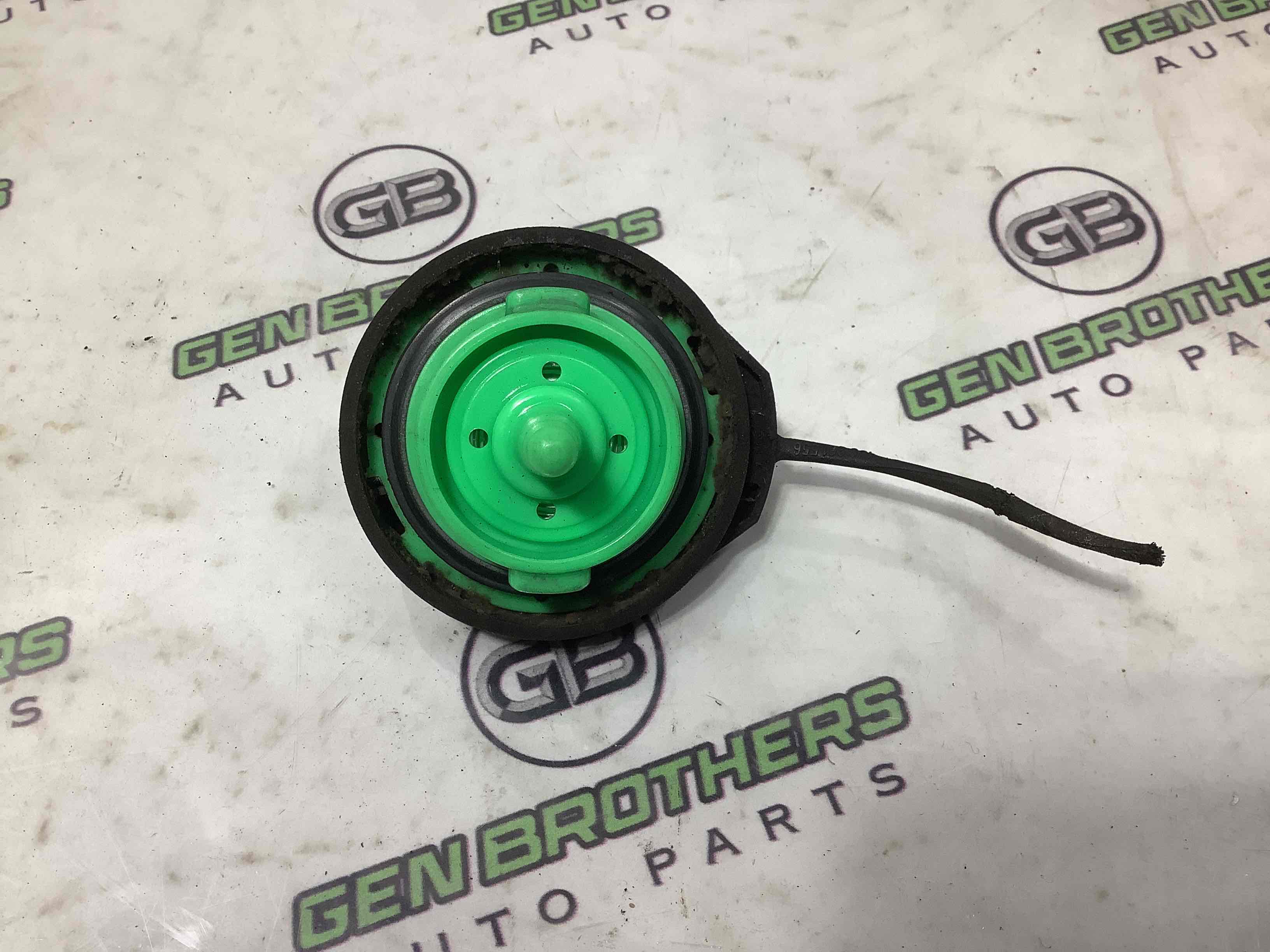 Пробка бака, крышка заливной горловины, дотяжка