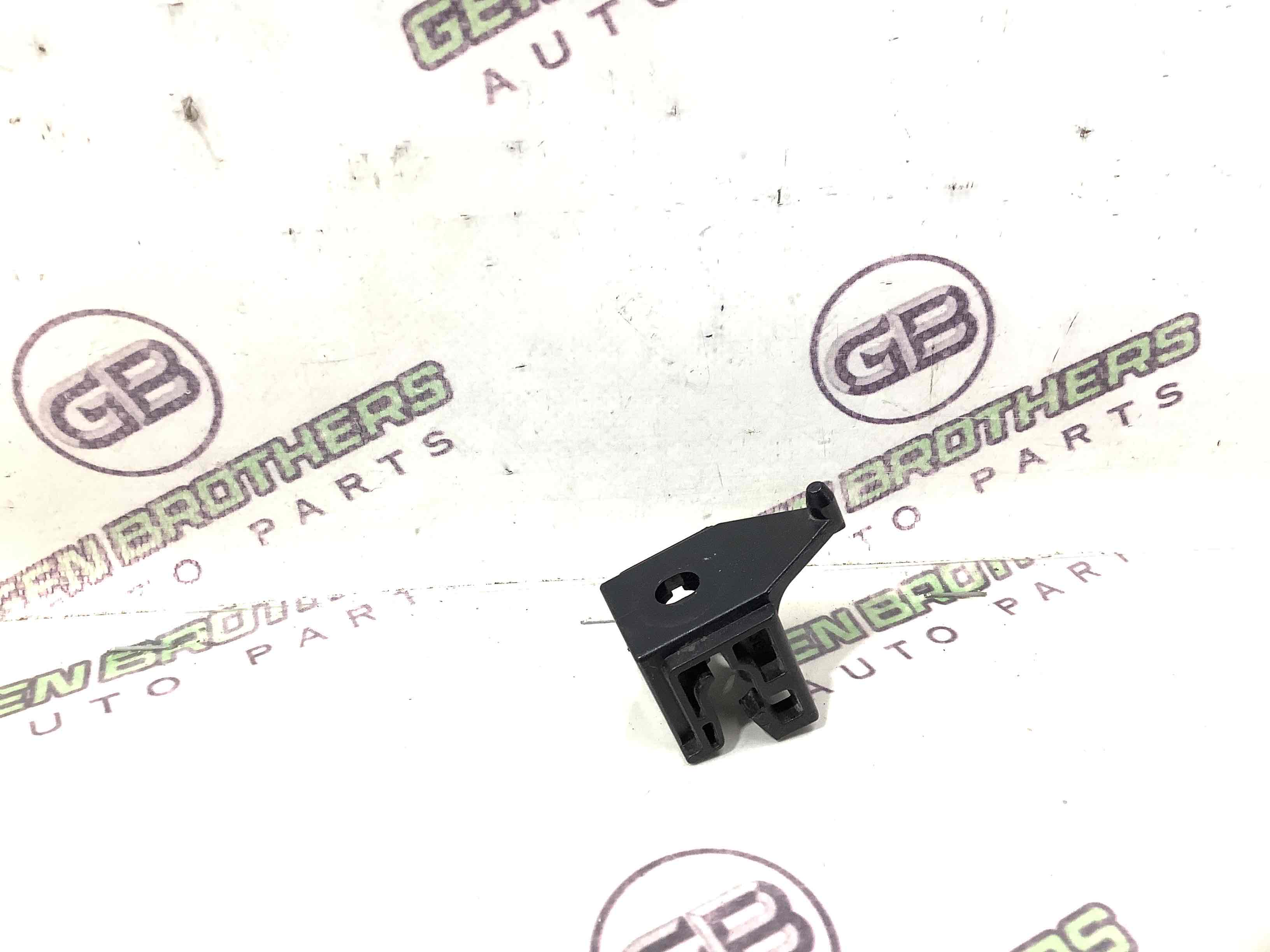 Крепление фары