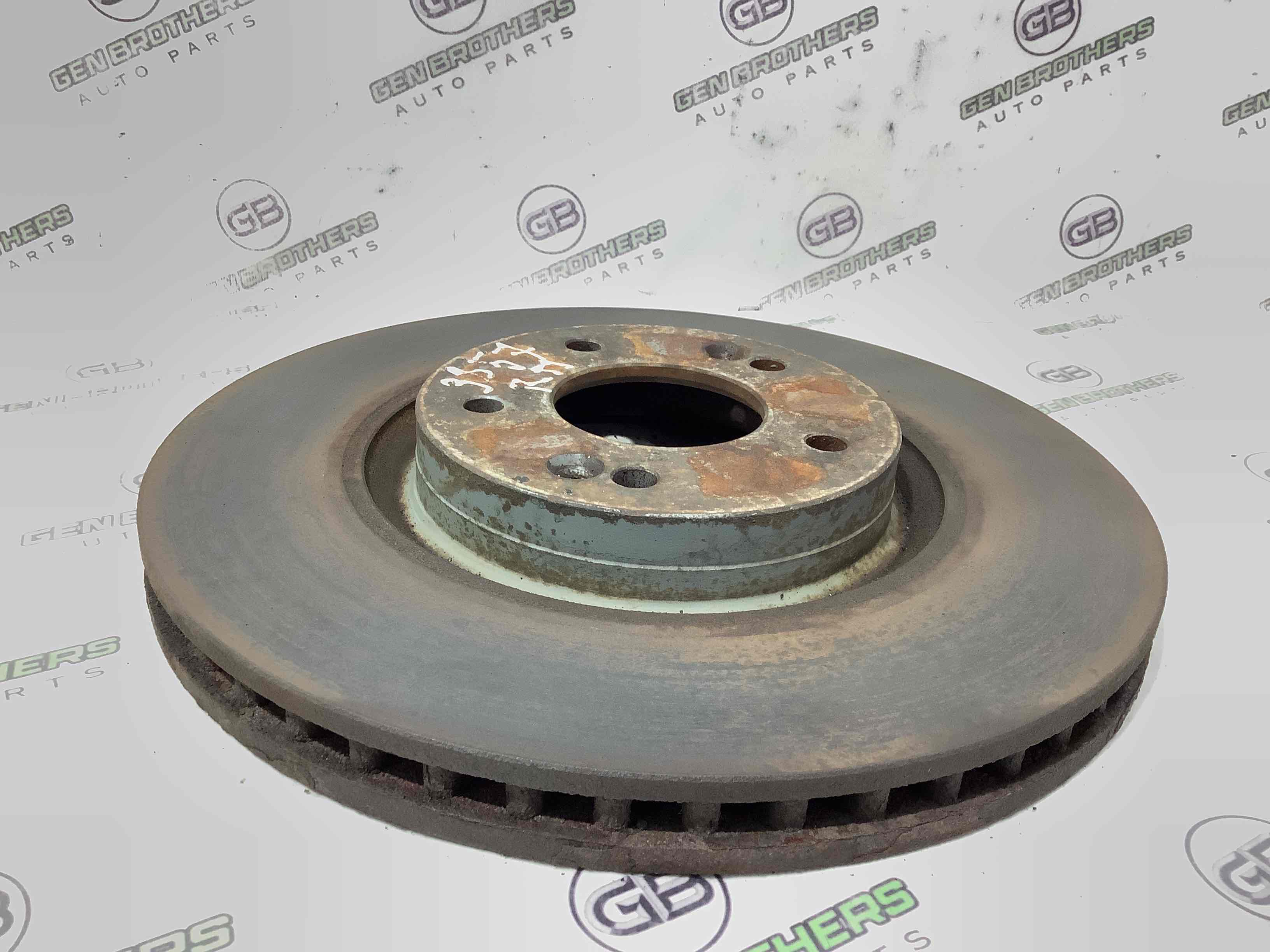 Тормозной диск передний