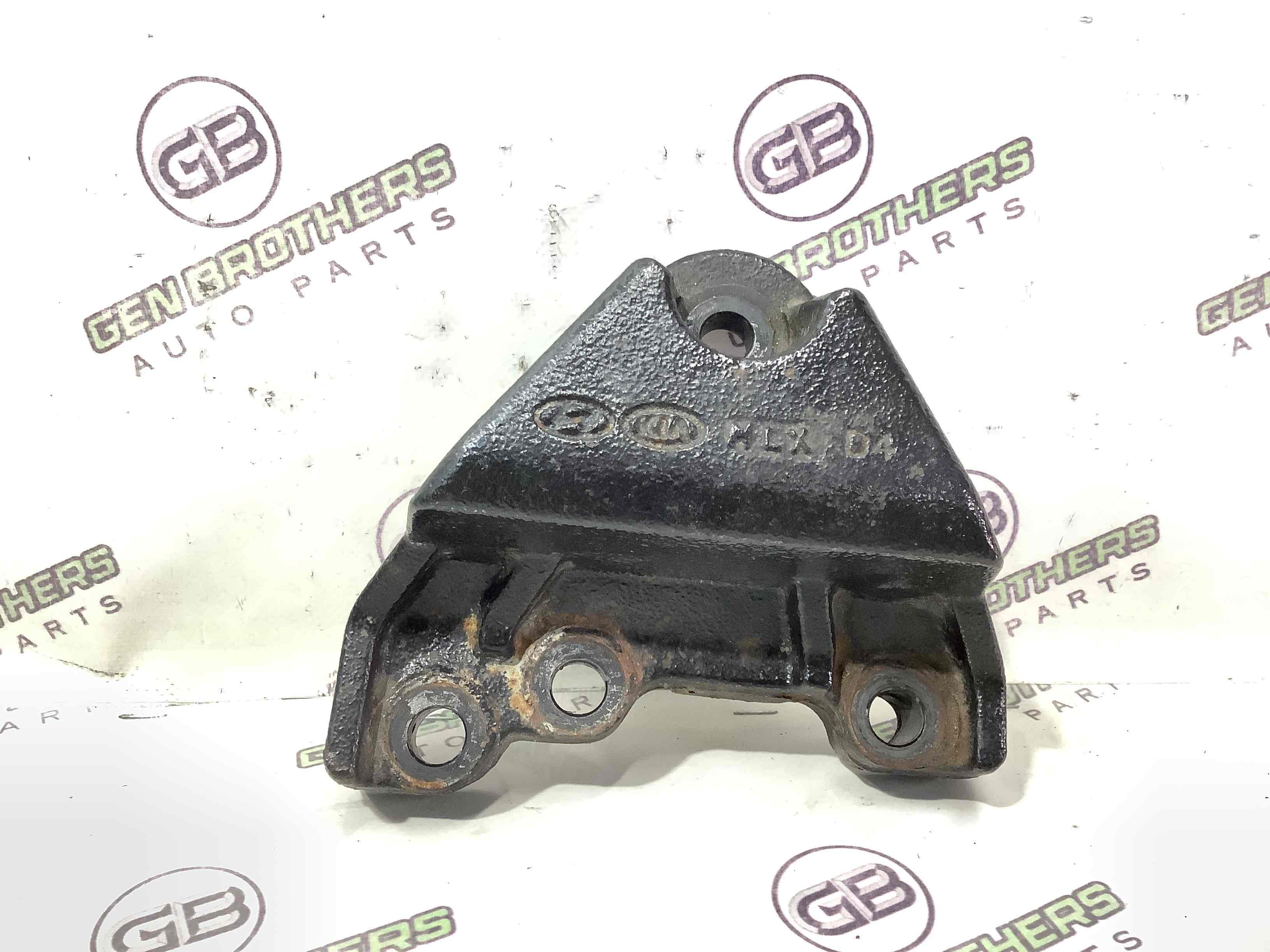 Кронштейн двигателя опорный