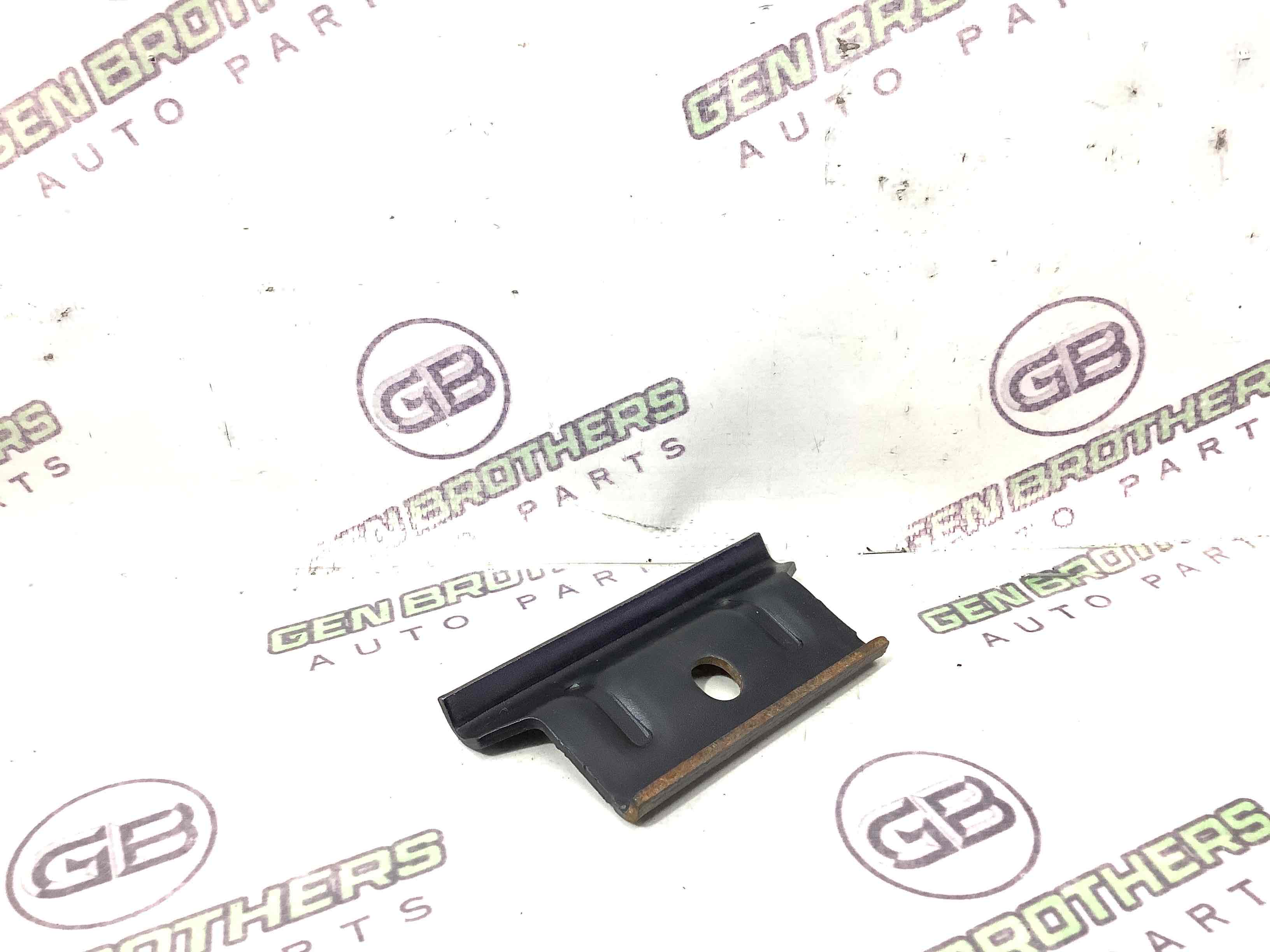 Полка аккумулятора, крышка, крепление площадка АКБ