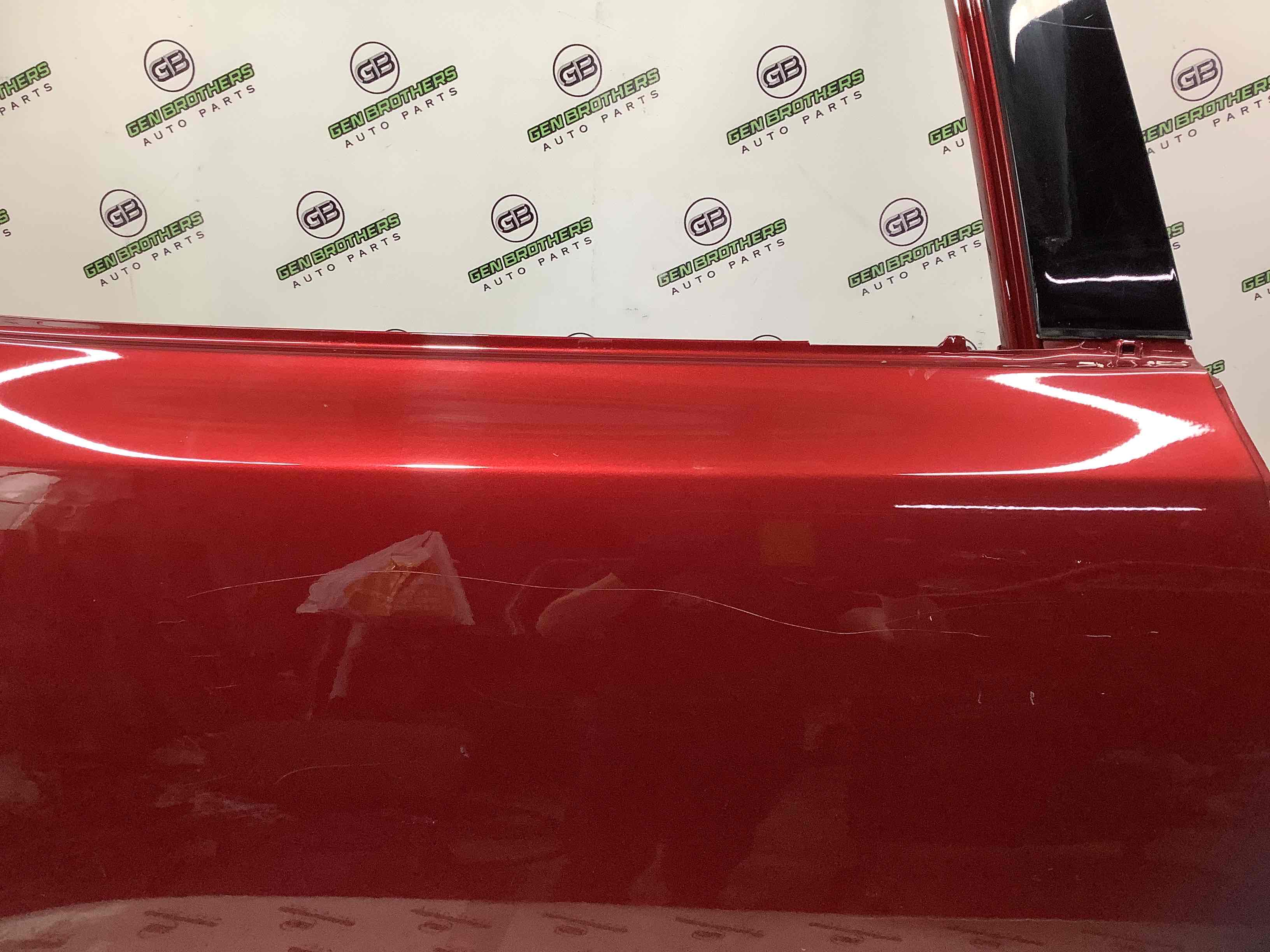 Дверь задняя правая