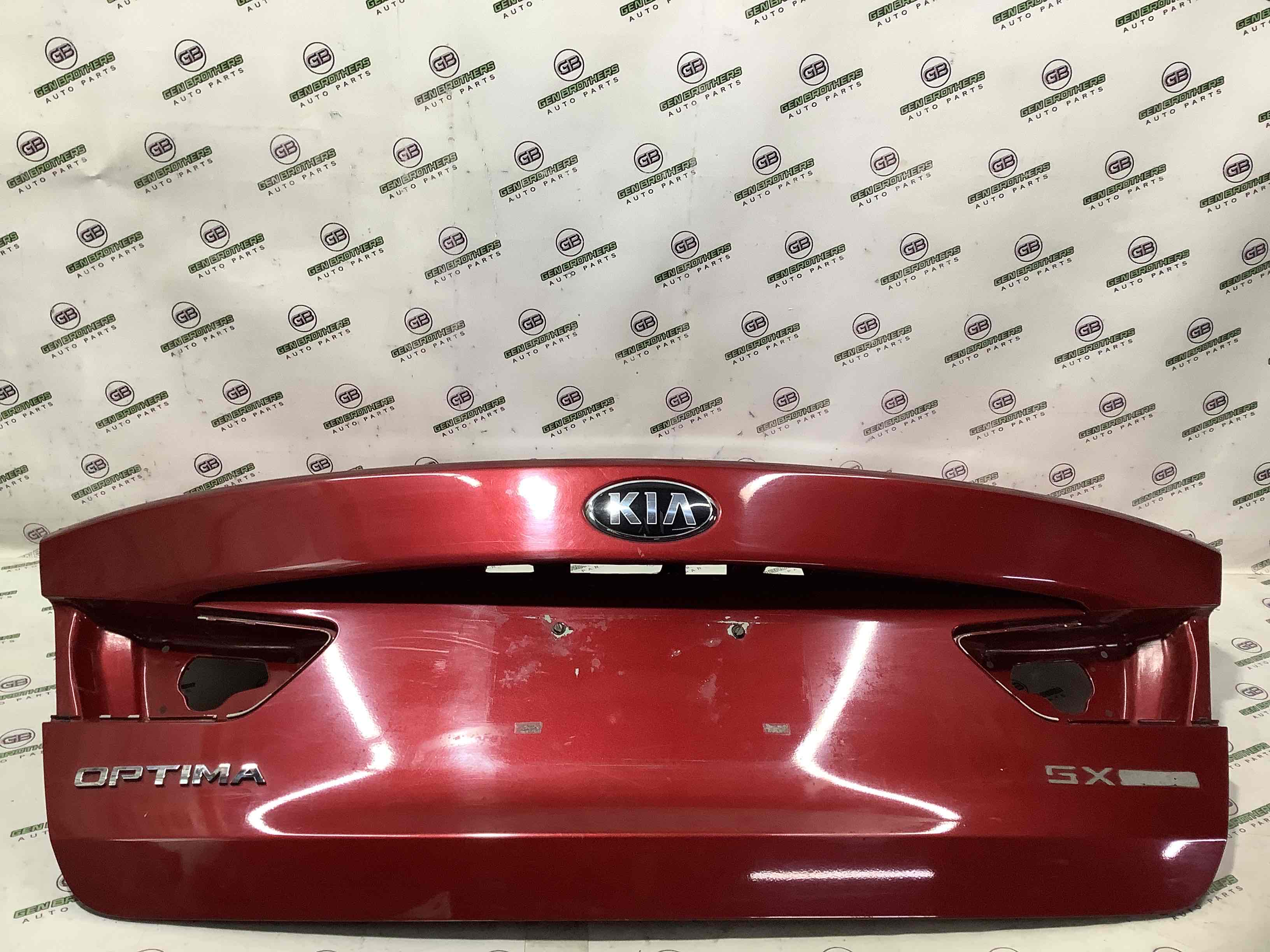 Молдинг дверь багажника, крышки багажника, задние молдинги кузова