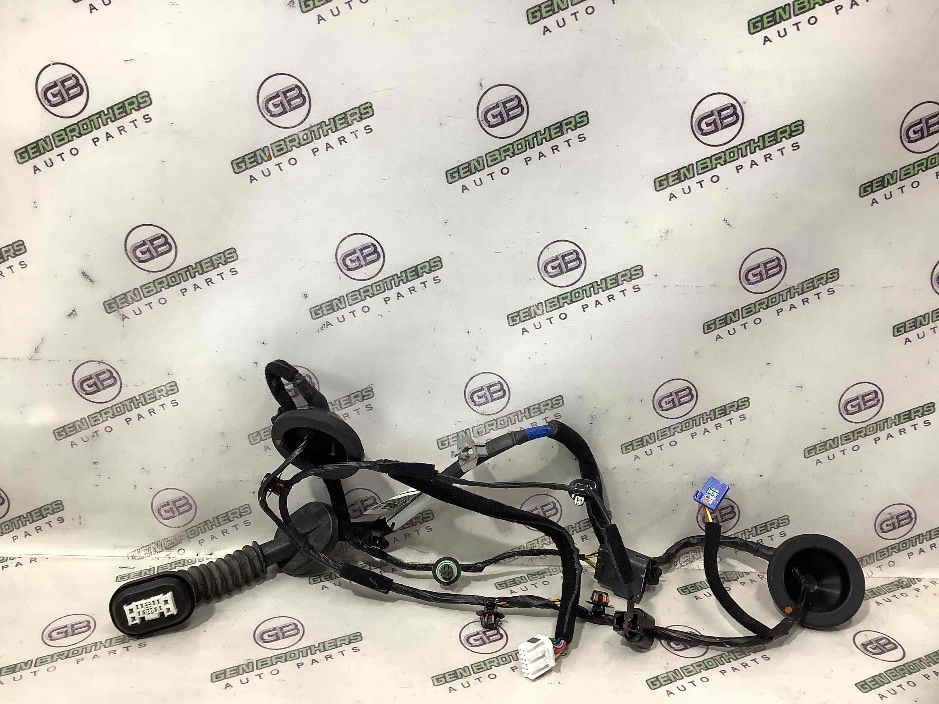 Электропроводка дверей, крышки багажника коса