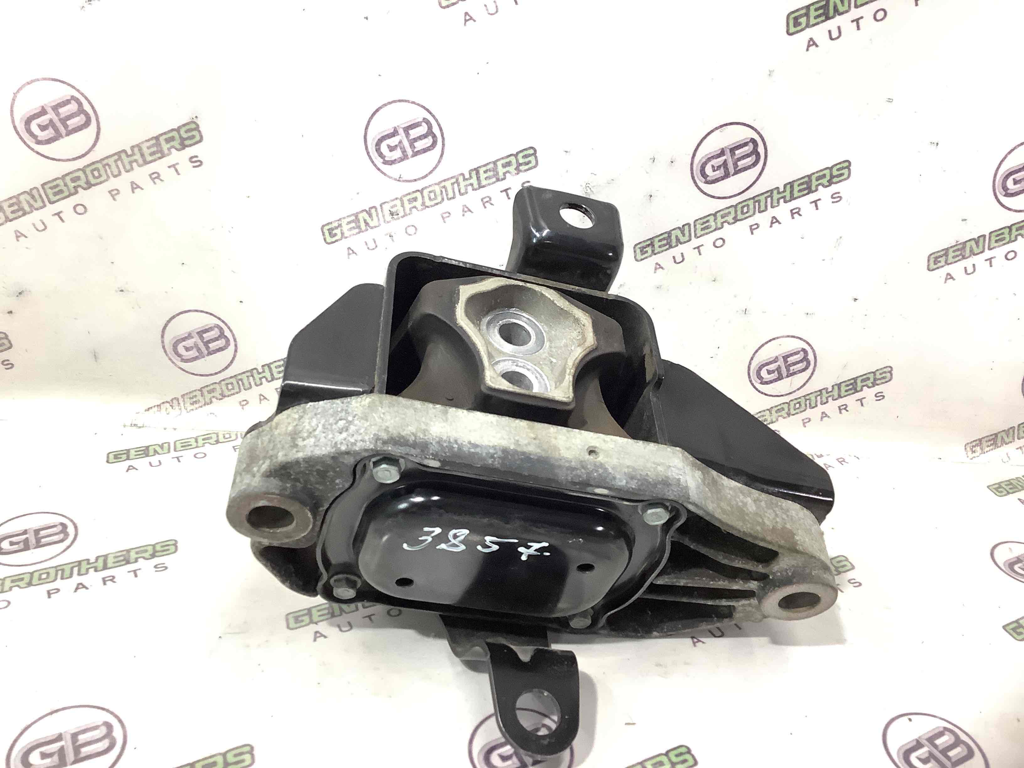 Подушка крепления двигателя