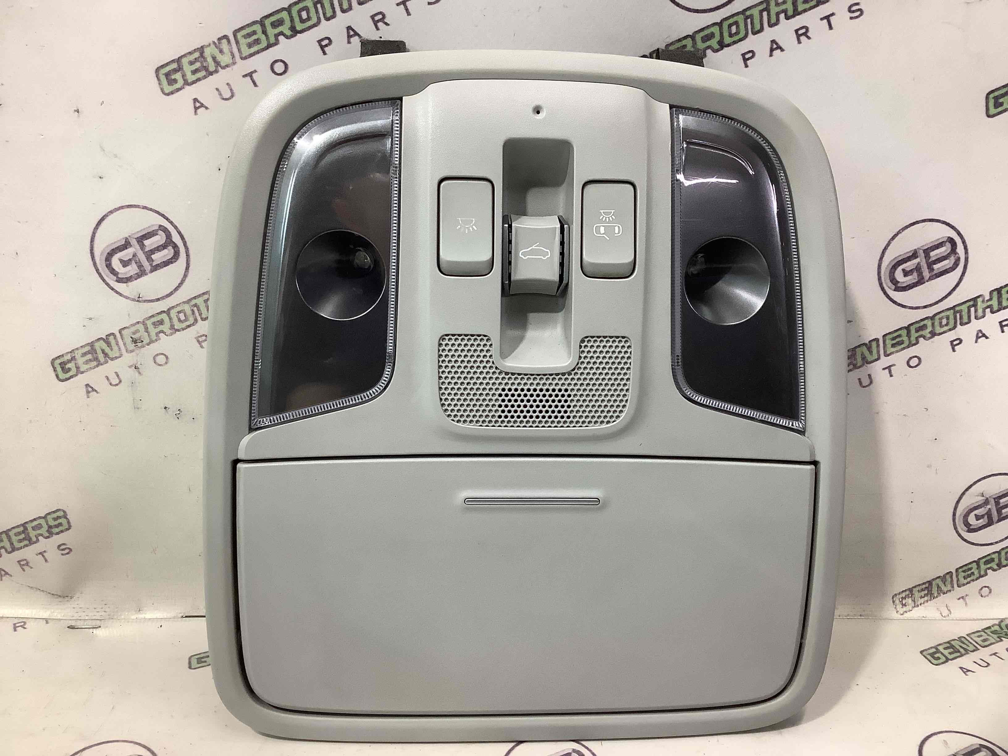 Фонарь салонный, плафон