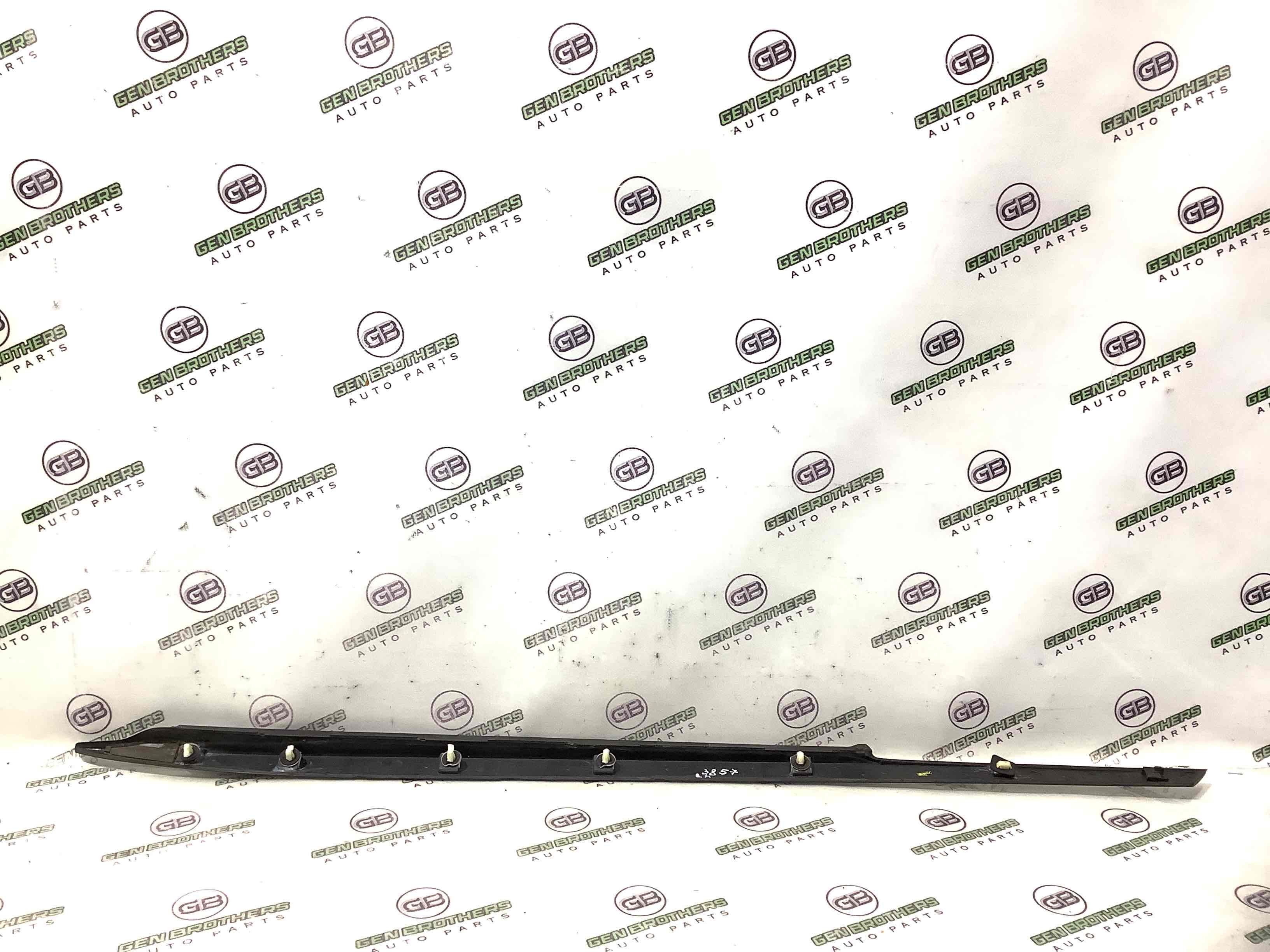 Молдинг крылья, играть и жабры крылья