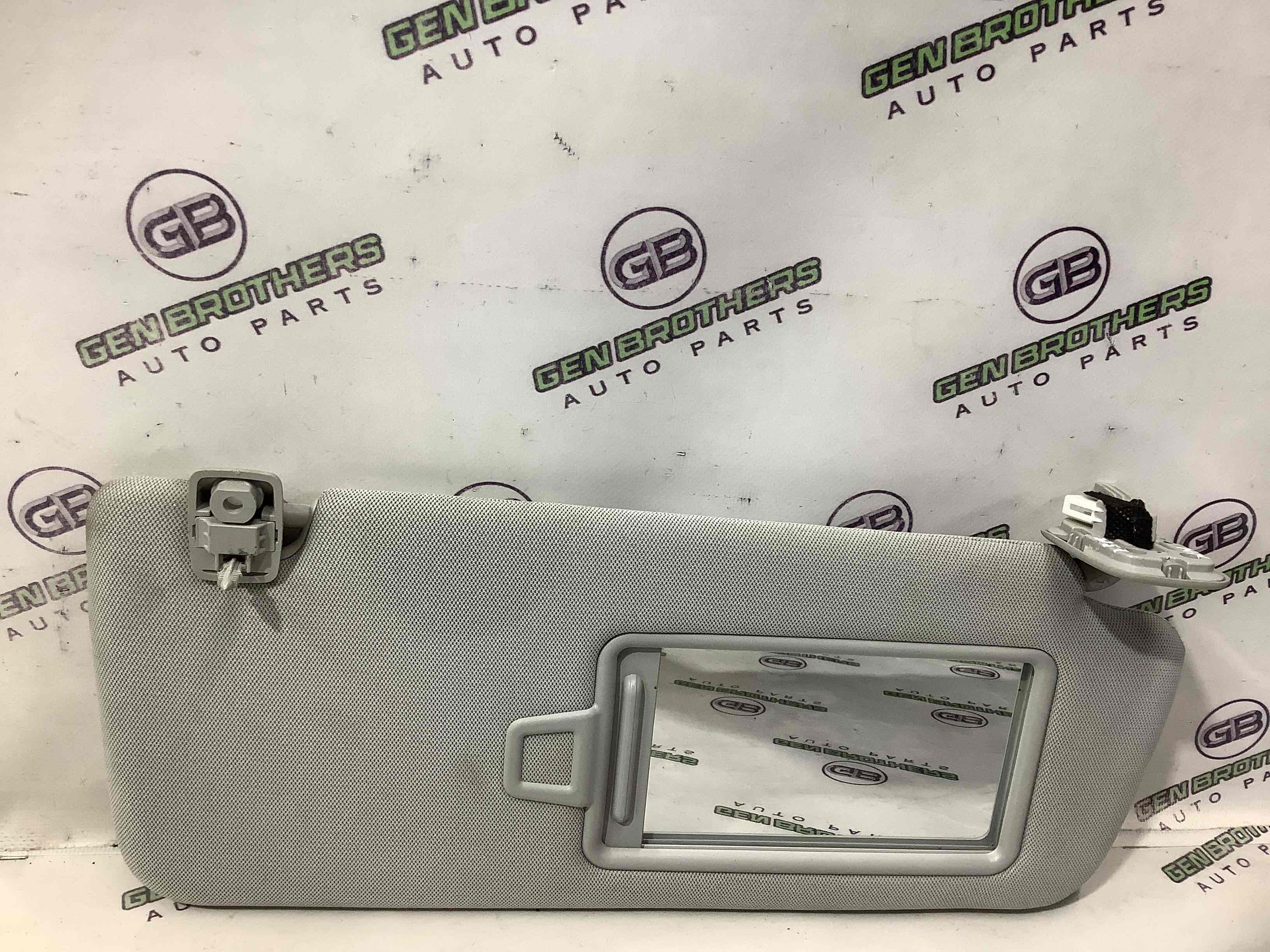 Козырек солнцезащитный