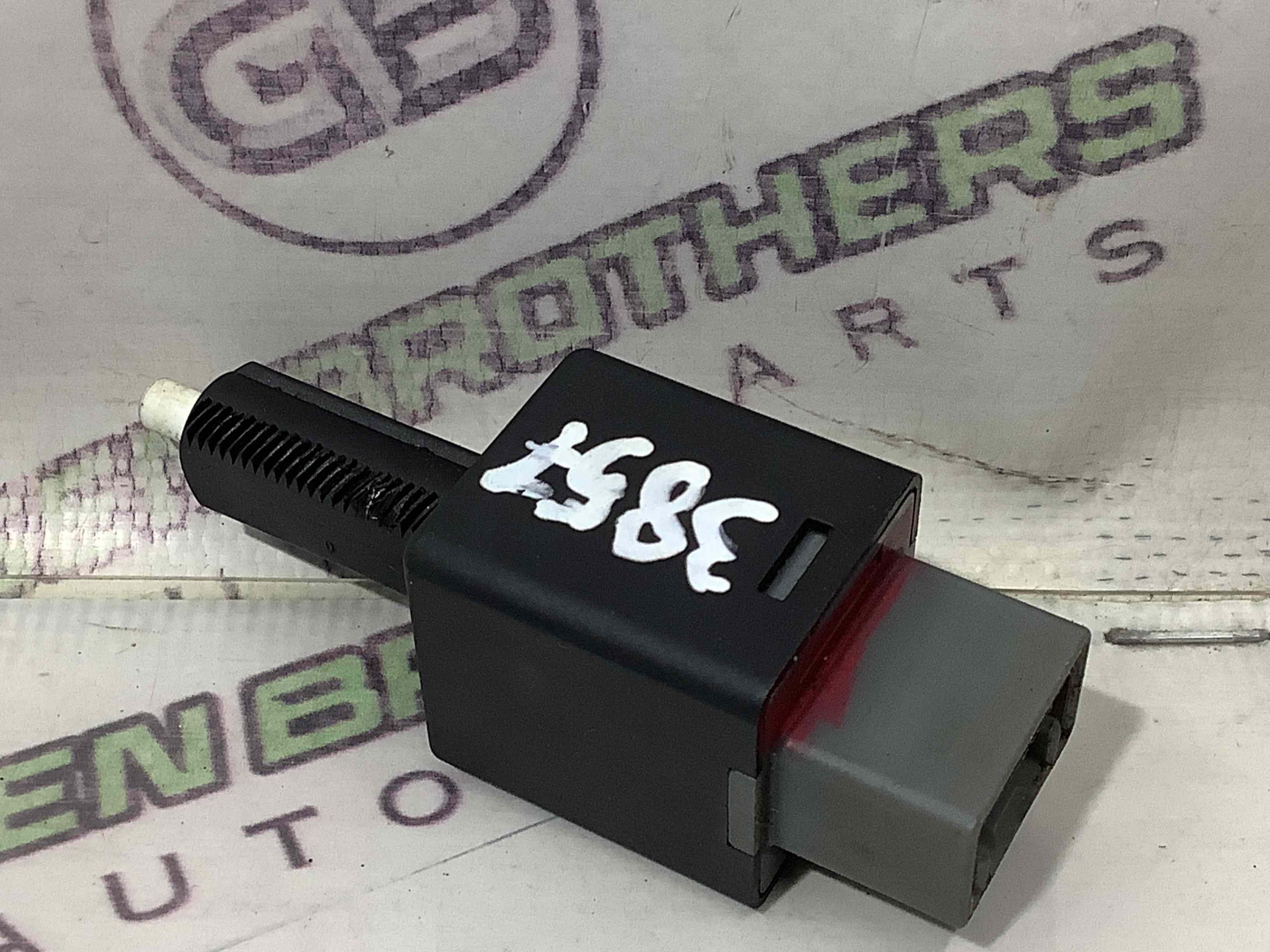 Датчик педали тормоза