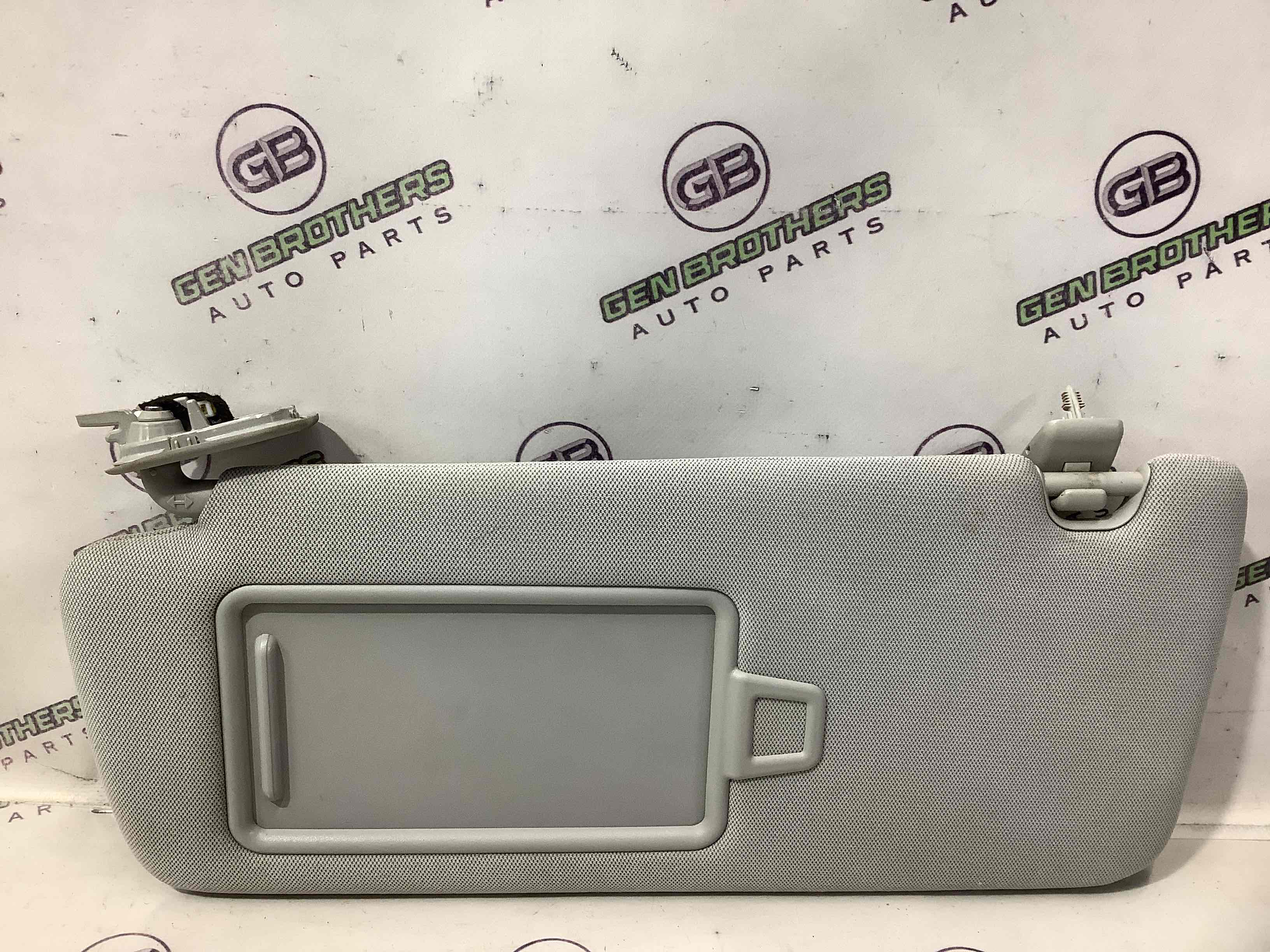 Козырек солнцезащитный